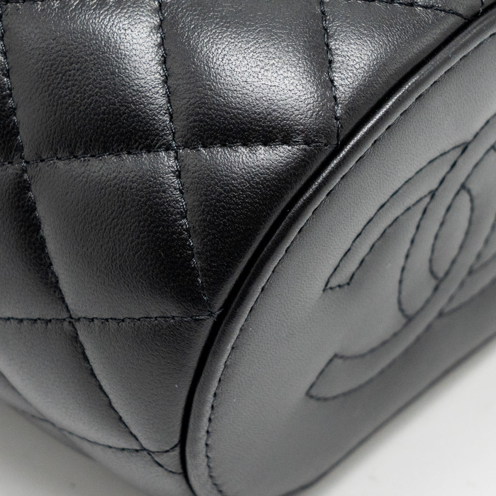 CHANEL AFTERNOON TEA TOP HANDLE VANITY CASE WITH CHAIN LAMBSKIN BLACK GHW (MICROCHIP)
