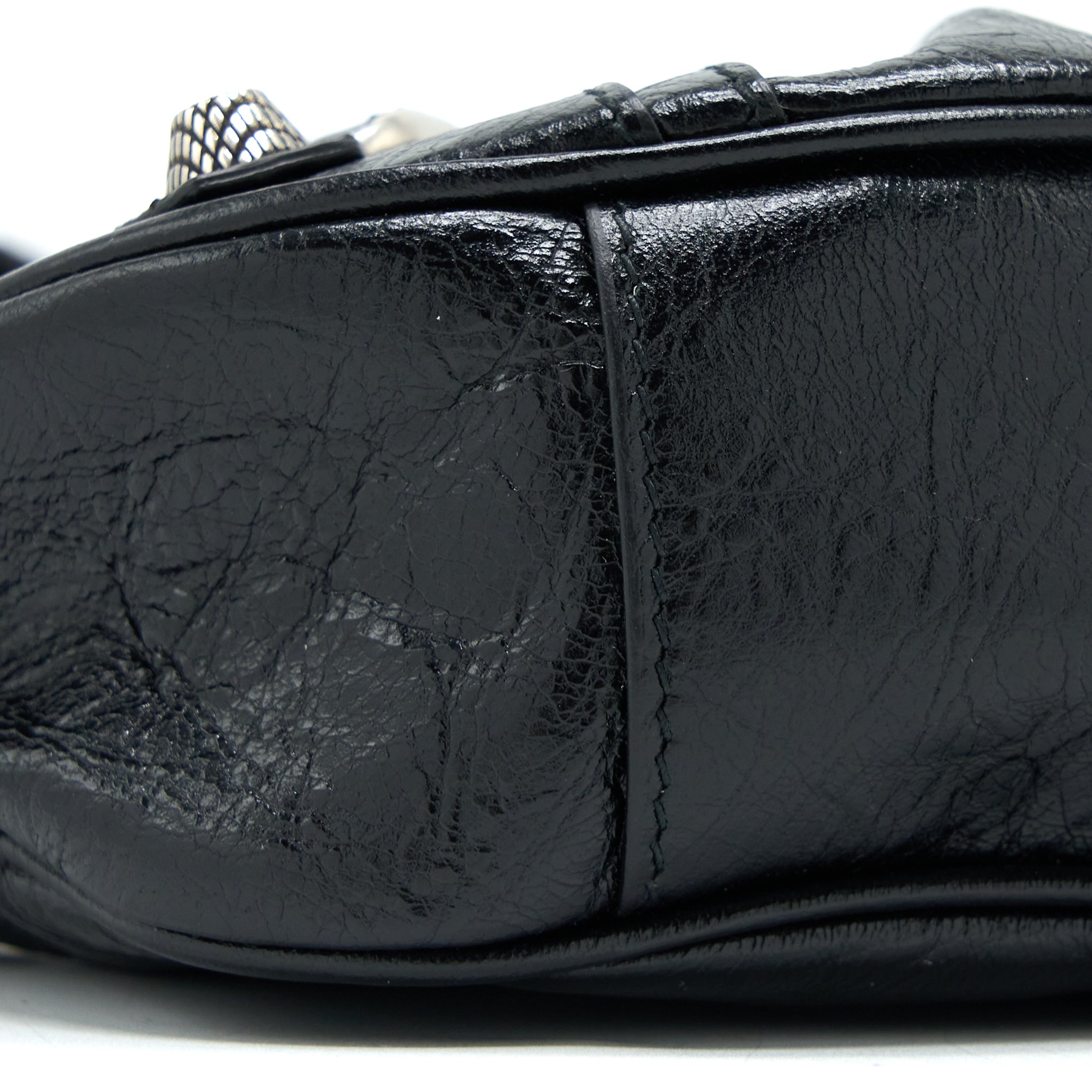 BALENCIAGA LE CAGOLE XS SHOULDER BAG ARENA LAMBSKIN BLACK SHW