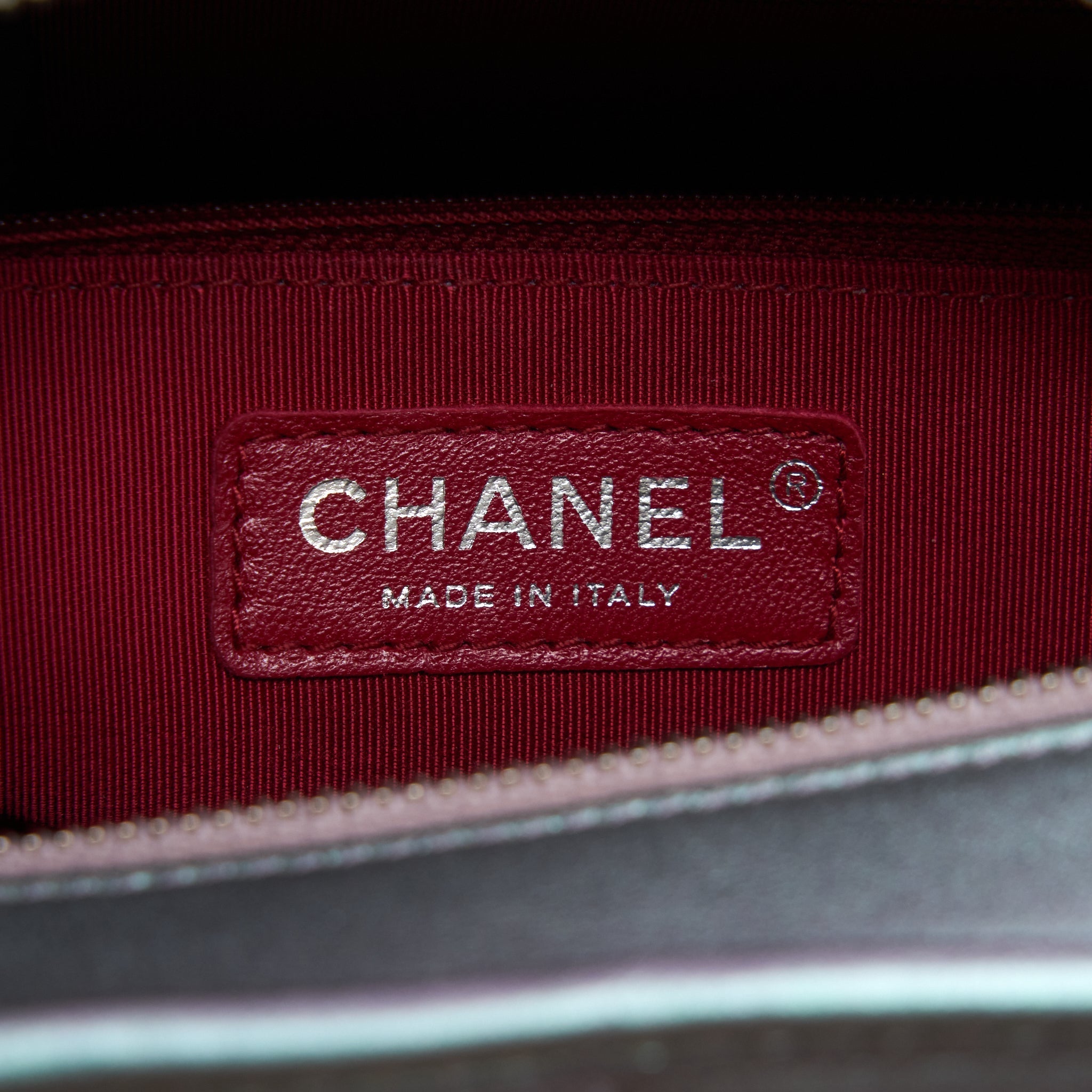 CHANEL LARGE GABRIELLE HOBO LAMBSKIN/CALFSKIN IRIDESCENT PURPLE RAINBOW COLOUR MULTICOLOUR HARDWARE