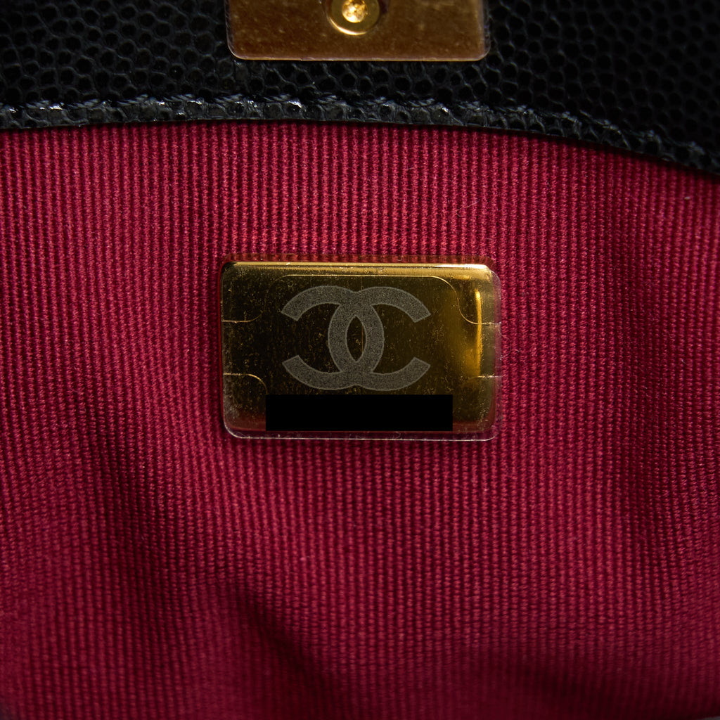 CHANEL 22A TWIST YOUR BUTTONS HOBO SHOULDER BAG CAVIAR BLACK GHW (MICROCHIP)