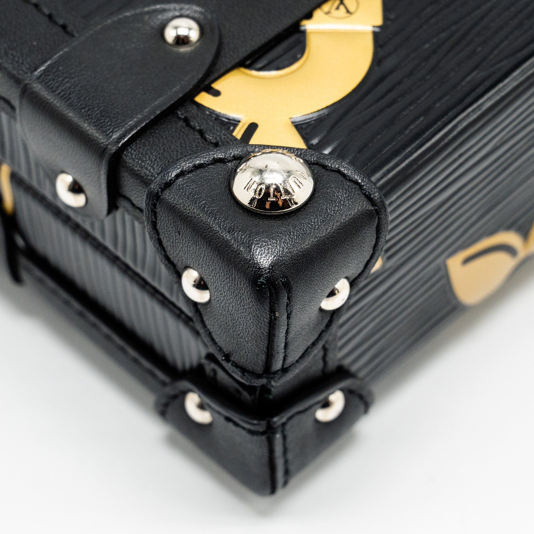 LOUIS VUITTON PETITE MALLE EPI BLACK/ GOLD SHW