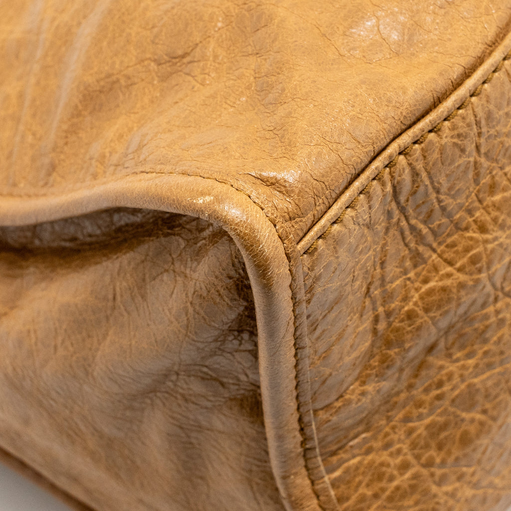 BALENCIAGA CLASSIC CITY BAG AGED CALFSKIN DARK BEIGE SHW