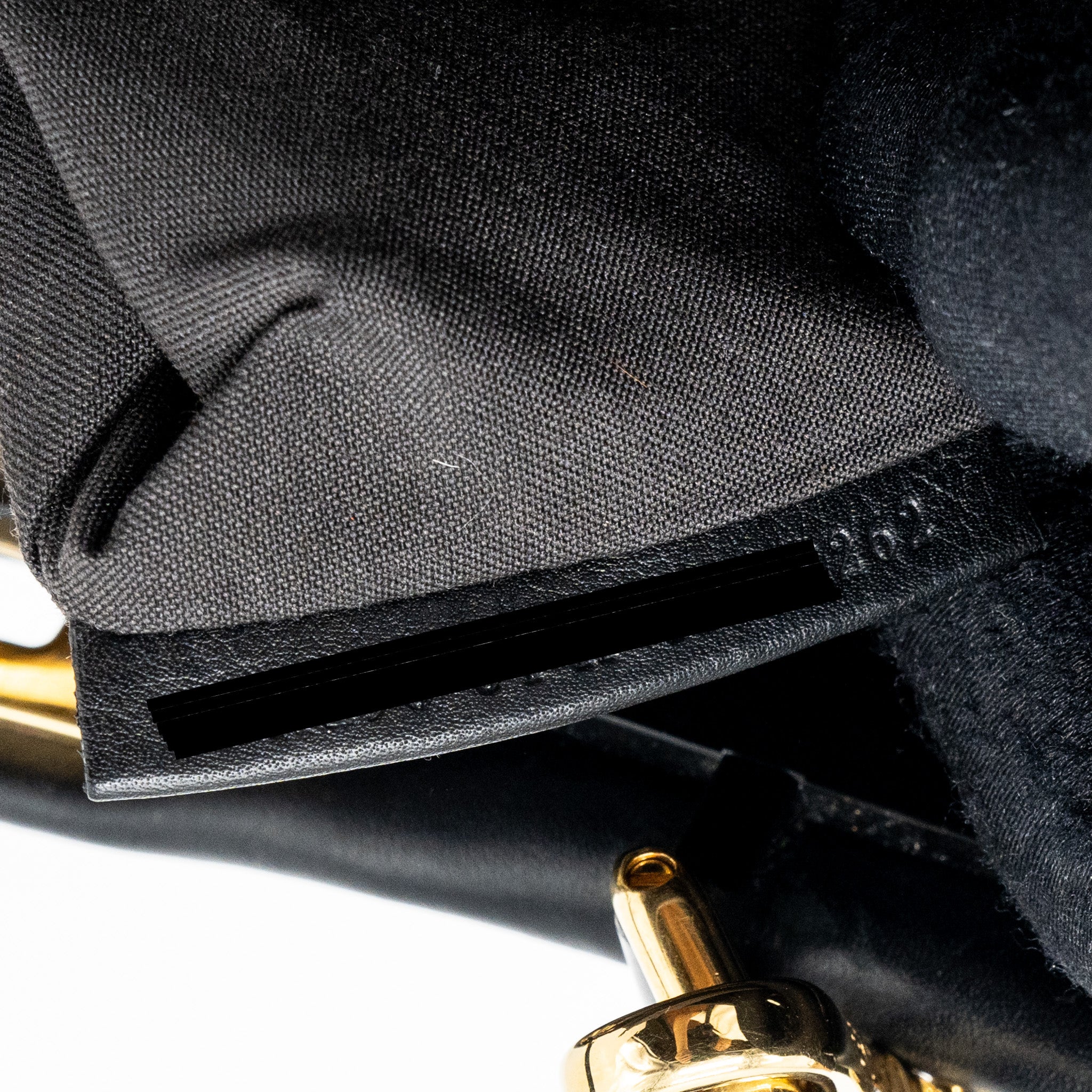 FENDI MEDIUM PEEKABOO BAG LEATHER BLACK GHW