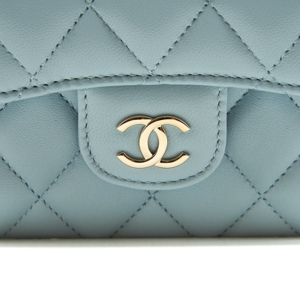CHANEL 22P TOP HANDLE MINI VANITY ON CHAIN LAMBSKIN LIGHT BLUE LGHW