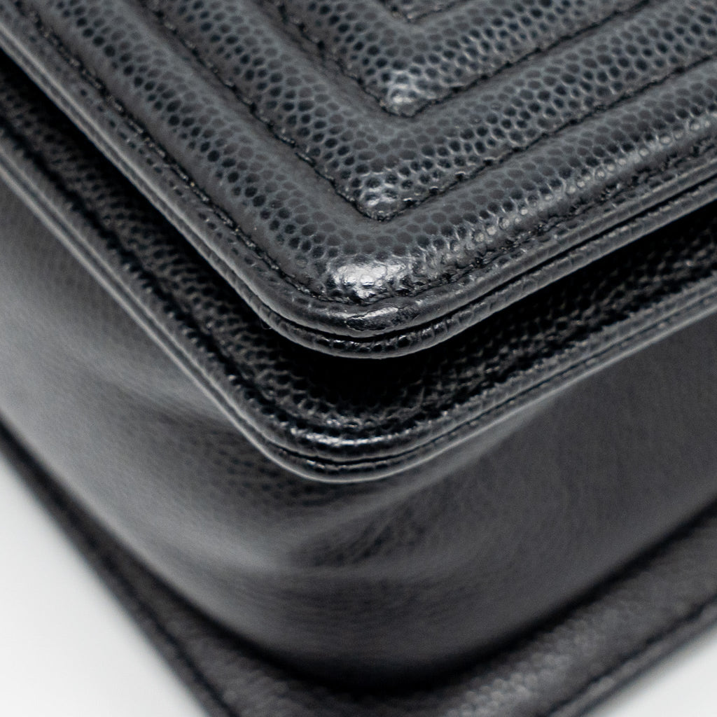CHANEL SMALL BOY BAG CAVIAR BLACK GHW (MICROCHIP)