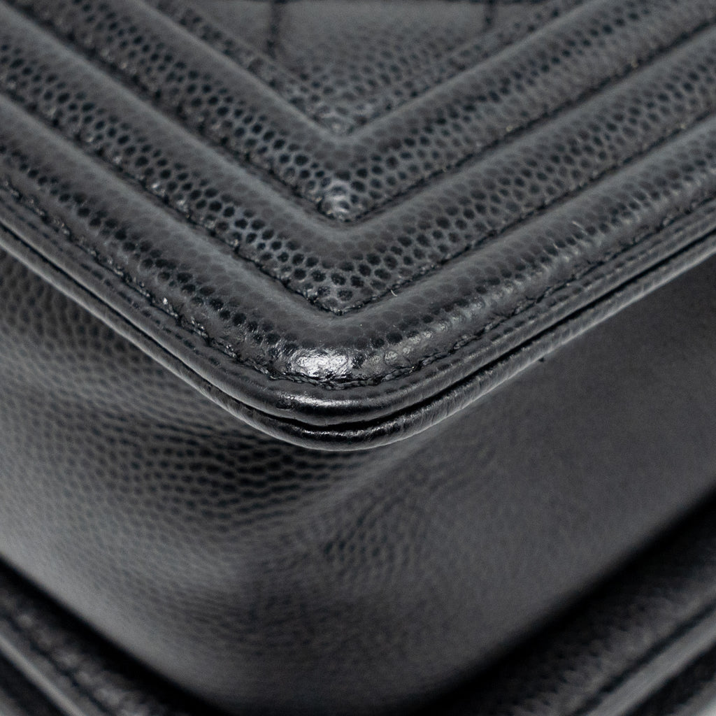 CHANEL SMALL BOY BAG CAVIAR BLACK GHW (MICROCHIP)