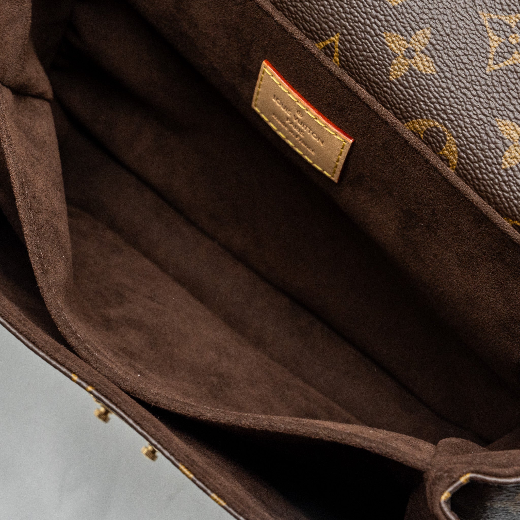 LOUIS VUITTON POCHETTE MÉTIS MONOGRAM CANVAS GHW