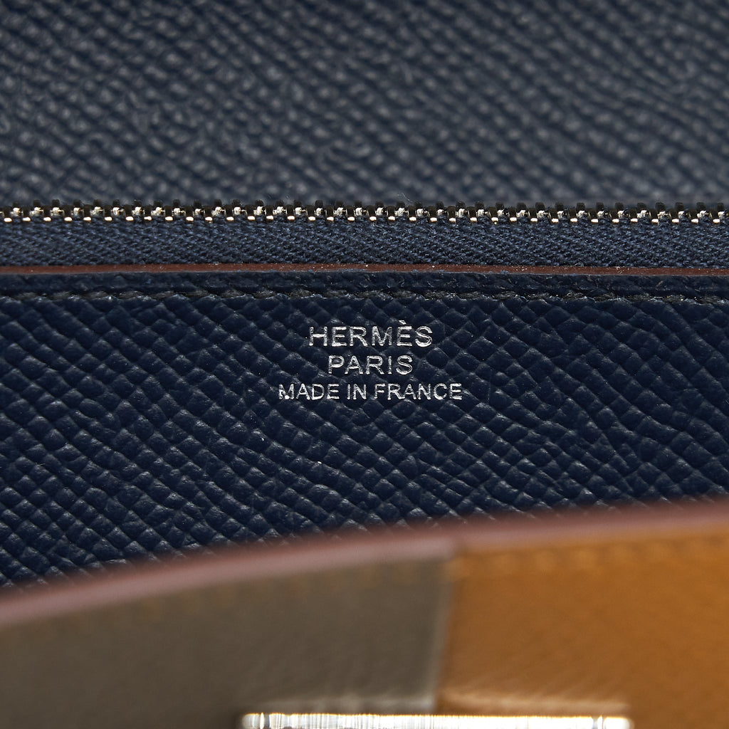 HERMES CLASSIC KELLY TO GO ETOUPE/ SESAME/ BLUE INDIGO SHW