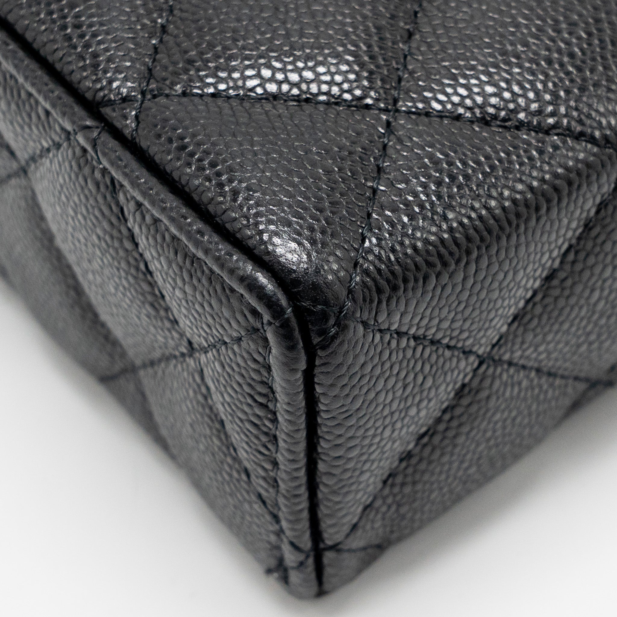 CHANEL TOP HANDLE VANITY WITH CHAIN CAVIAR BLACK LGHW (MICROCHIP)