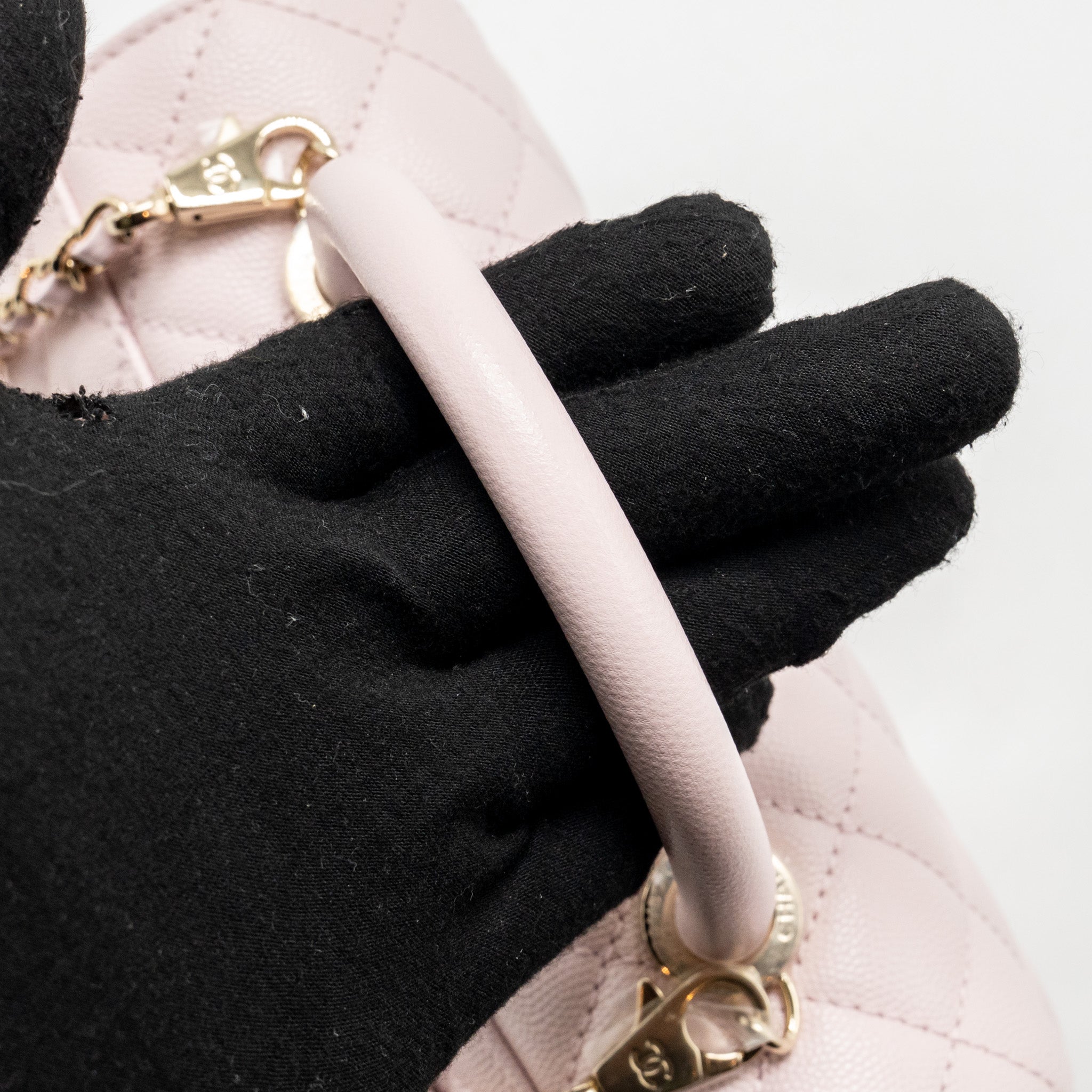 CHANEL SMALL COCO HANDLE CAVIAR LIGHT PINK LGHW (MICROCHIP)
