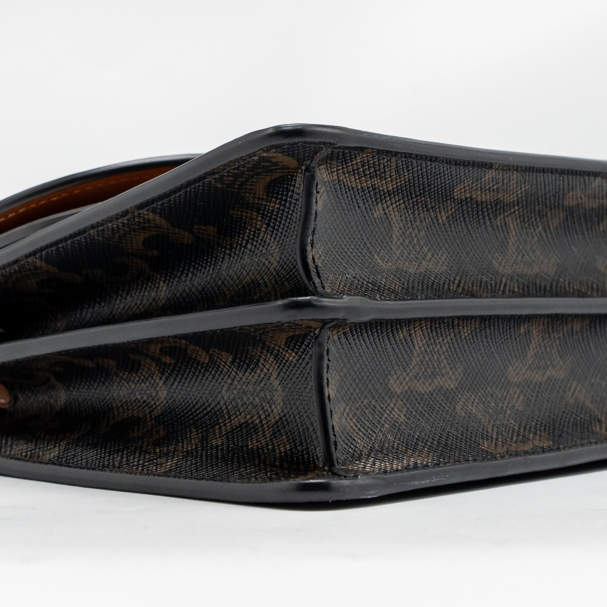 CELINE WALLET ON STRAP TRIOMPHE CANVAS / SMOOTH LAMBSKIN TAN GHW