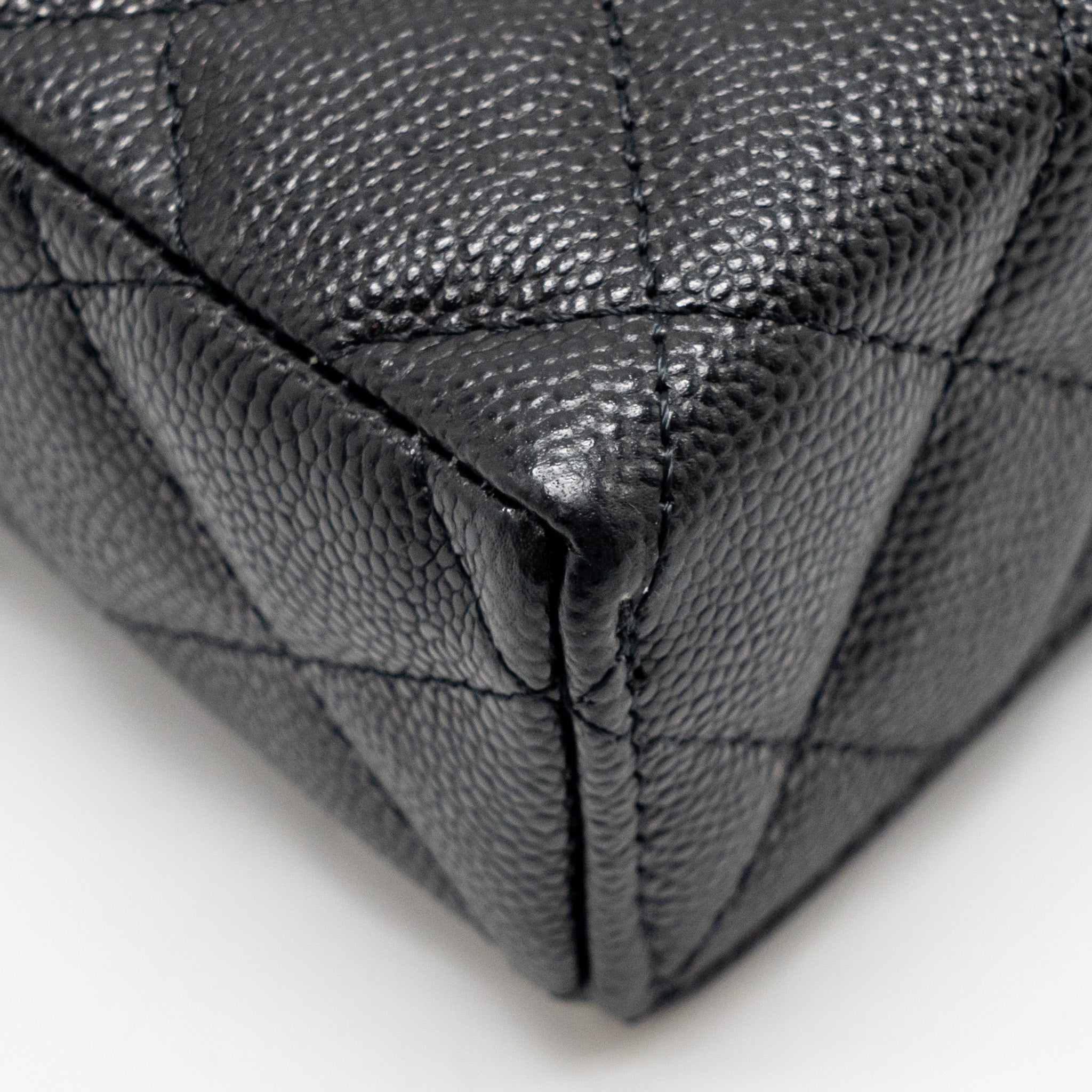 CHANEL TOP HANDLE VANITY WITH CHAIN CAVIAR BLACK LGHW (MICROCHIP)