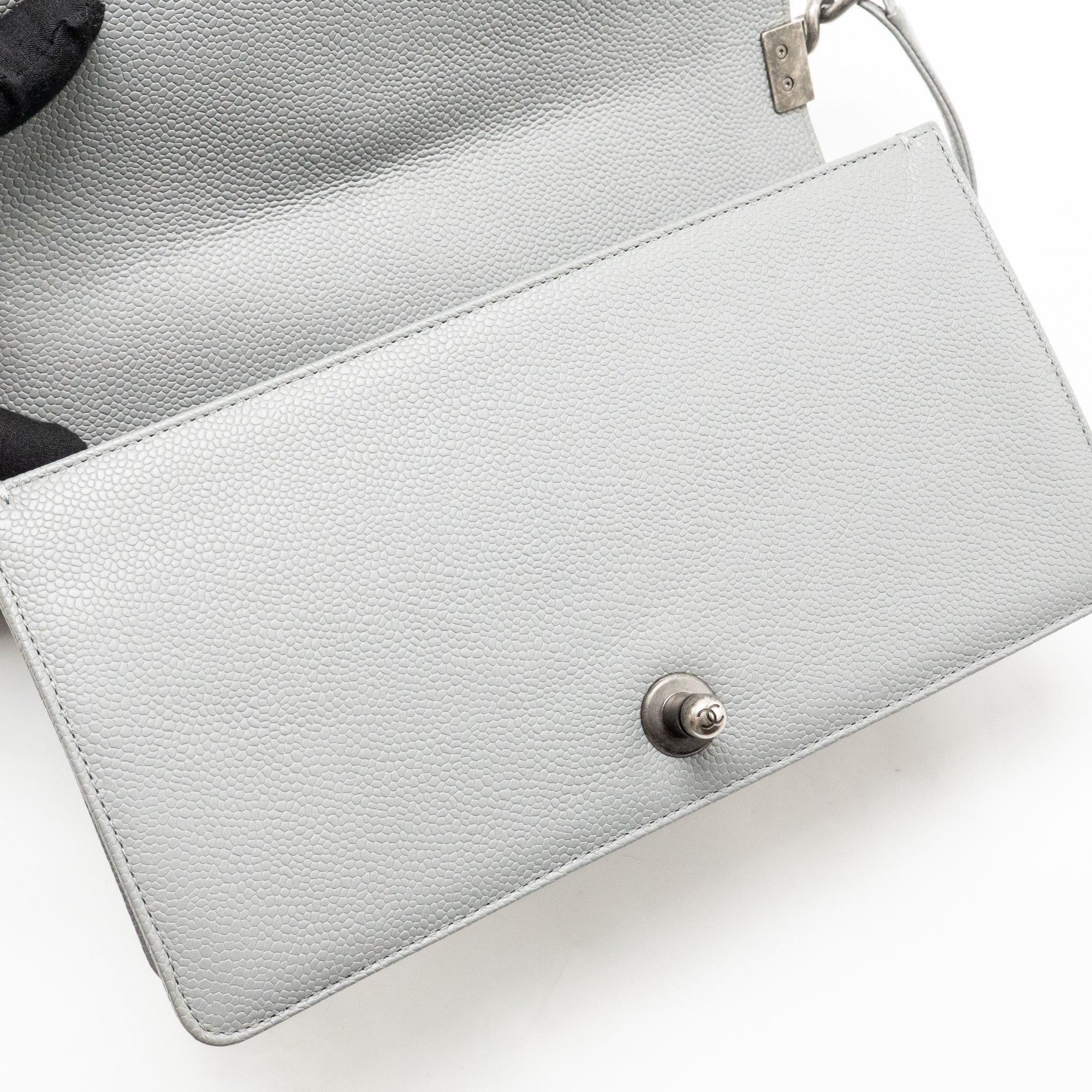 CHANEL MEDIUM BOY BAG CHEVRON CAVIAR GREY RUTHENIUM SILVER HARDWARE
