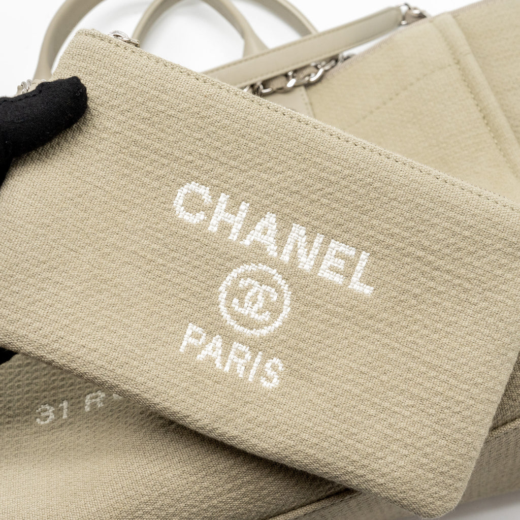 CHANEL DEAUVILLE TOTE BAG CANVAS BEIGE SHW (MICROCHIP)