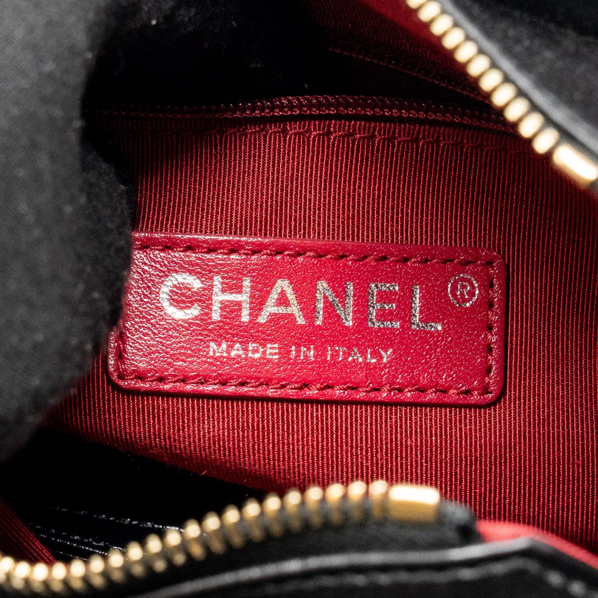 CHANEL SMALL GABRIELLE HOBO BAG WITH TOP HANDLE AGED CALFSKIN BLACK MULTICOLOURED HARDWARE