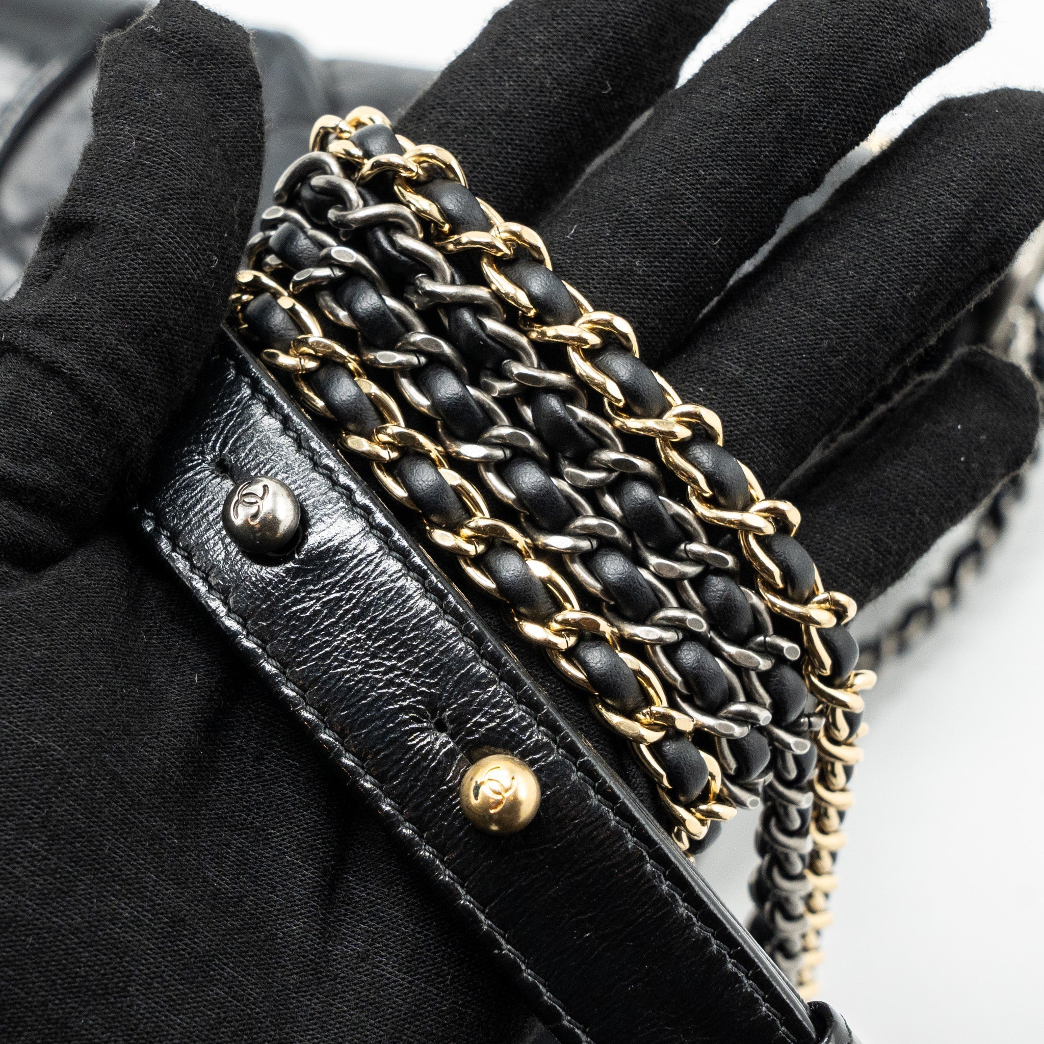 CHANEL MEDIUM GABRIELLE HOBO BAG AGED CALFSKIN BLACK MULTICOLOUR HARDWARE