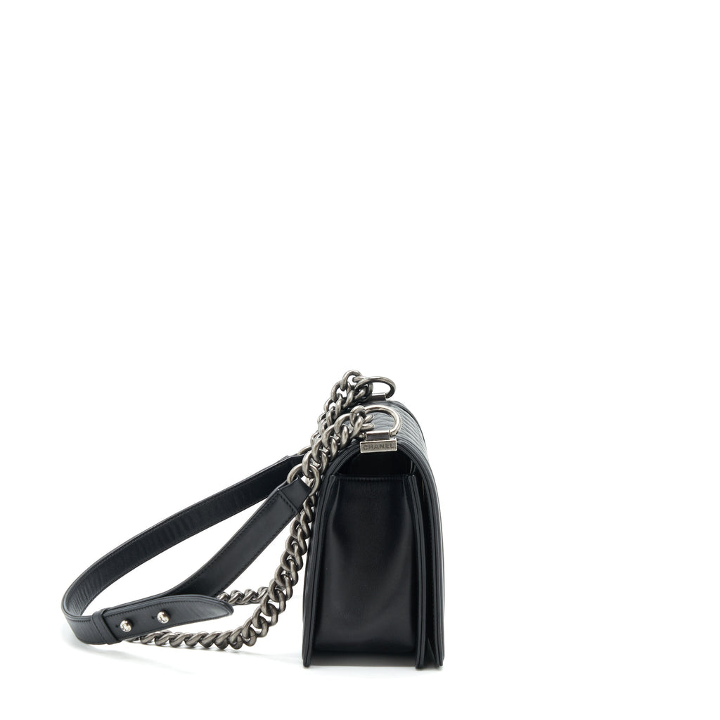 CHANEL MEDIUM BOY BLACK LAMBSKIN RUTHENIUM SHW