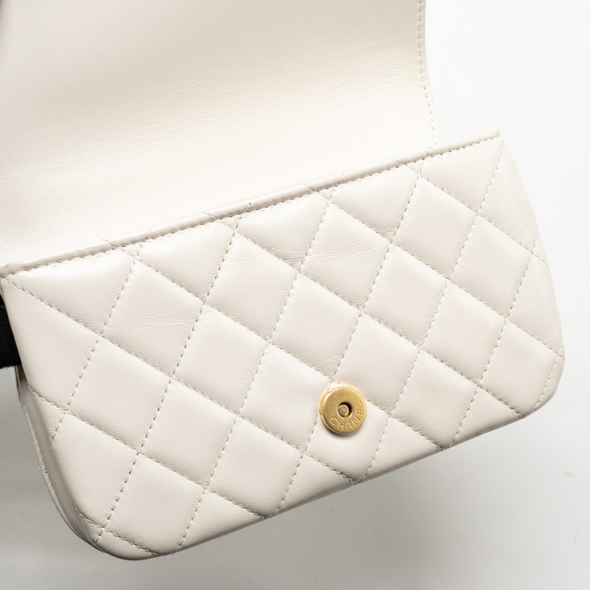CHANEL FLAP PHONE HOLDER WITH CHAIN SHINY LAMBSKIN WHITE GHW (MICROCHIP)