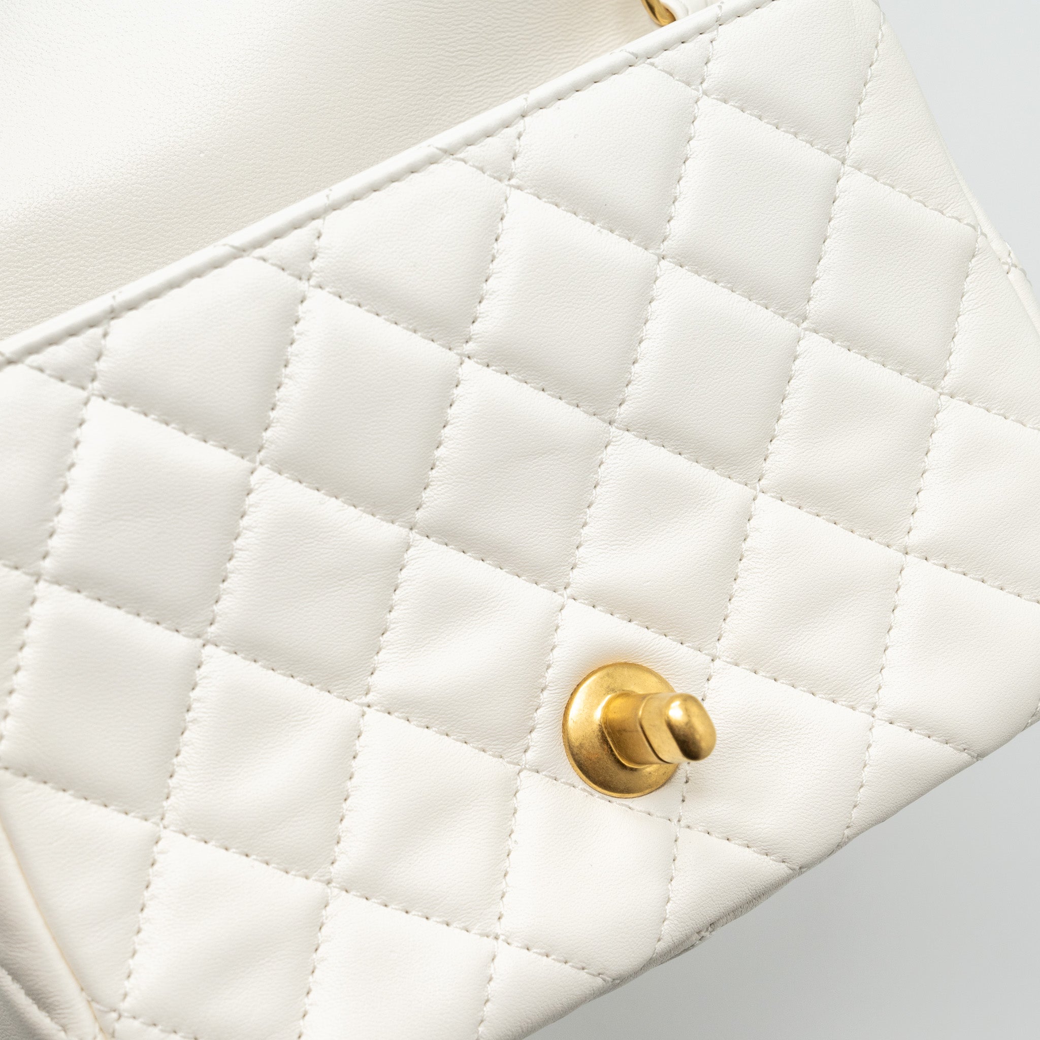 CHANEL PEARL CRUSH MINI SQUARE FLAP BAG LAMBSKIN WHITE GHW (MICROCHIP)