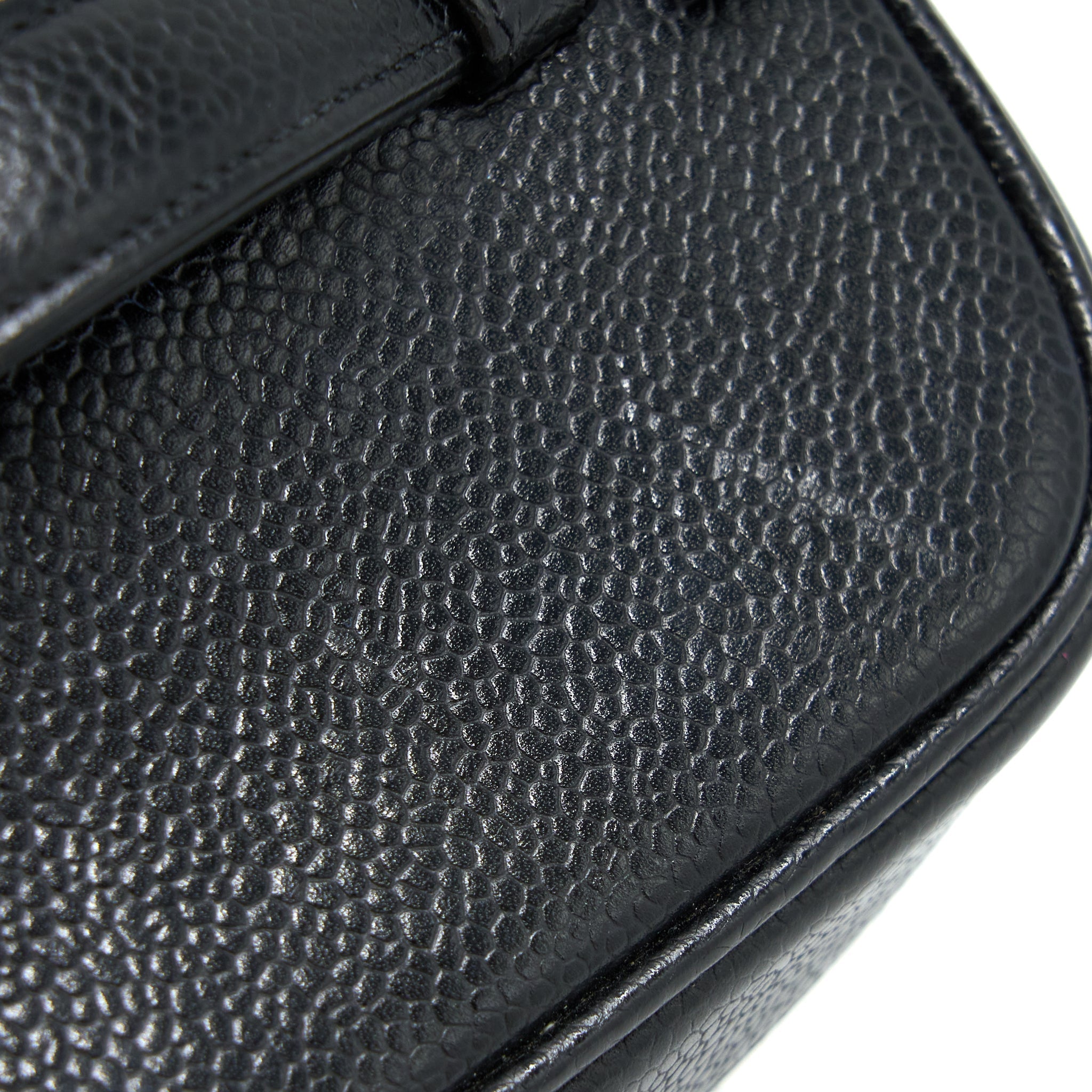 CHANEL VINTAGE VANITY CASE WITH CHAIN CAVIAR BLACK GHW