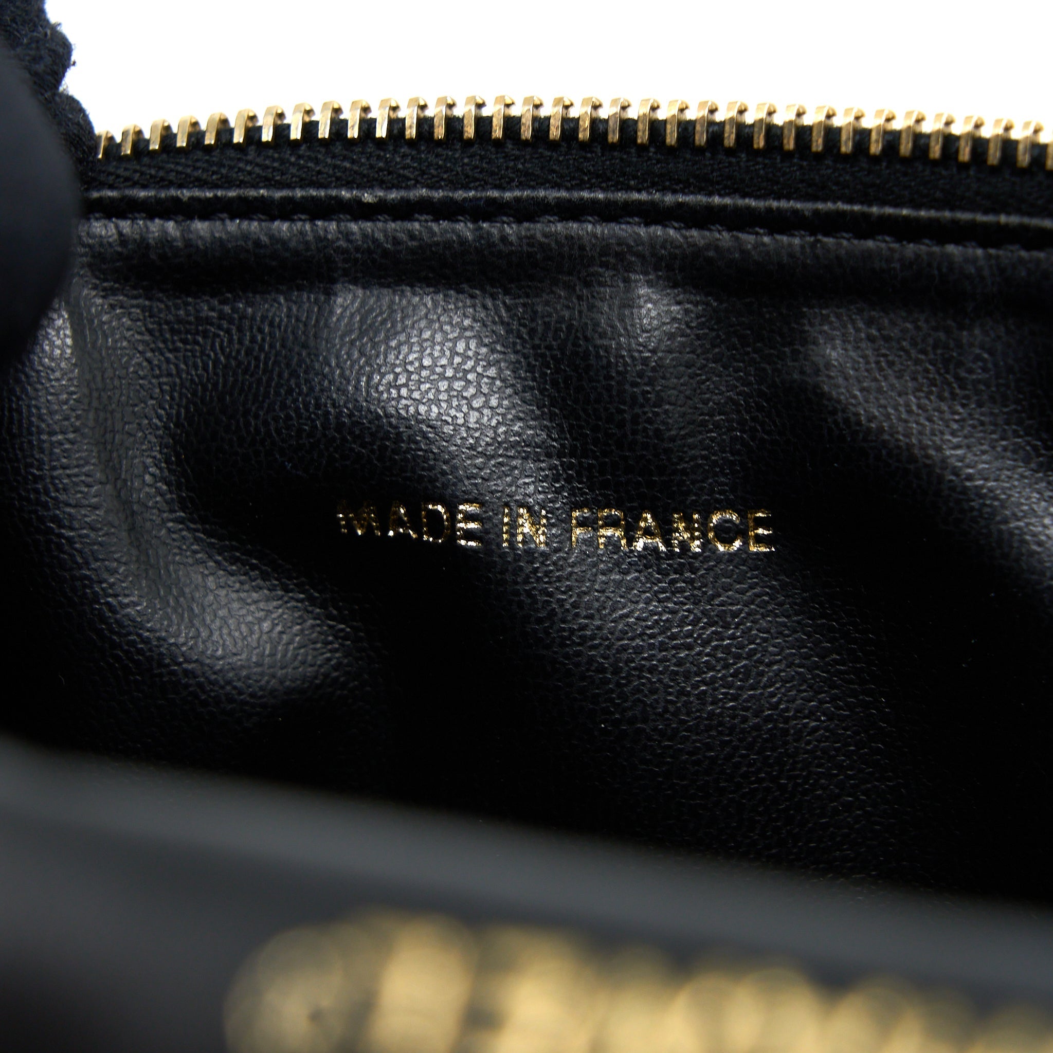 CHANEL VINTAGE VANITY CASE WITH CHAIN CAVIAR BLACK GHW