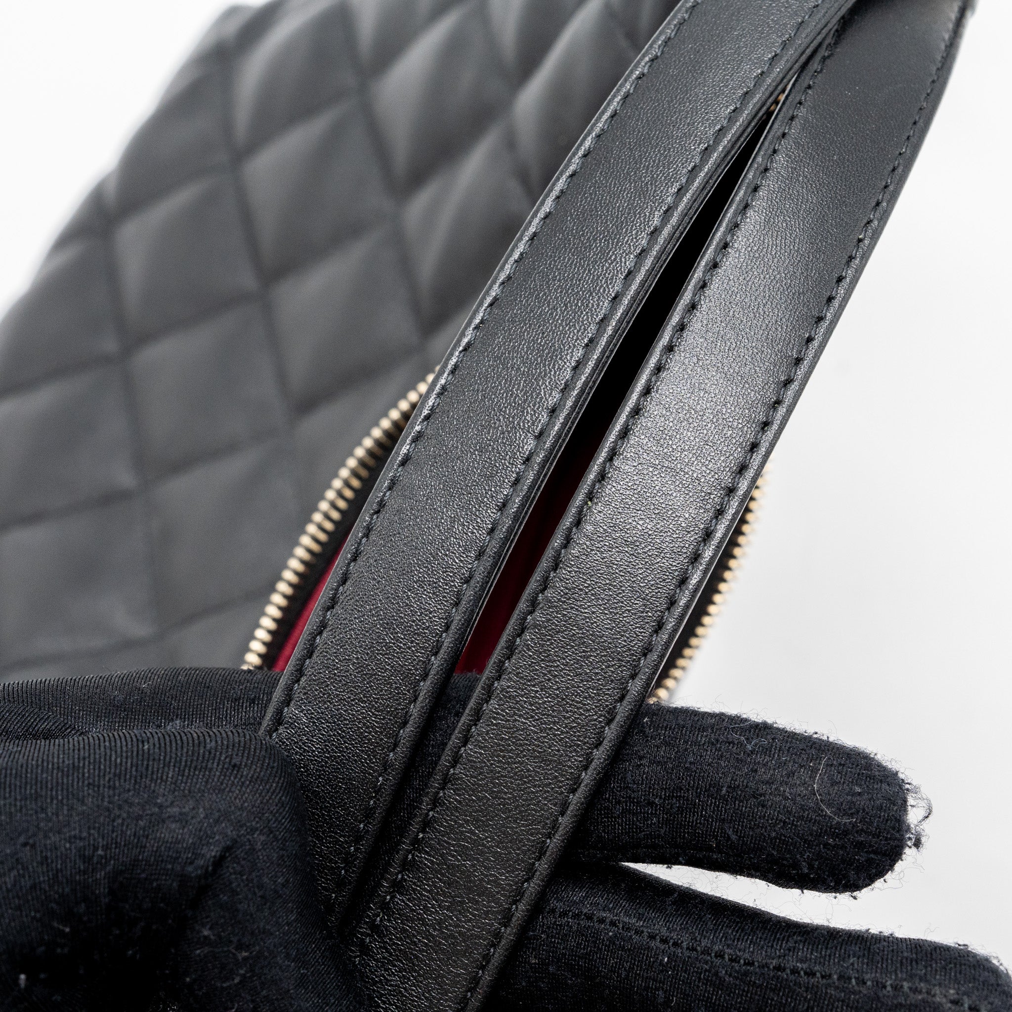CHANEL 22B HOBO BAG LAMBSKIN BLACK GHW (MICROCHIP)