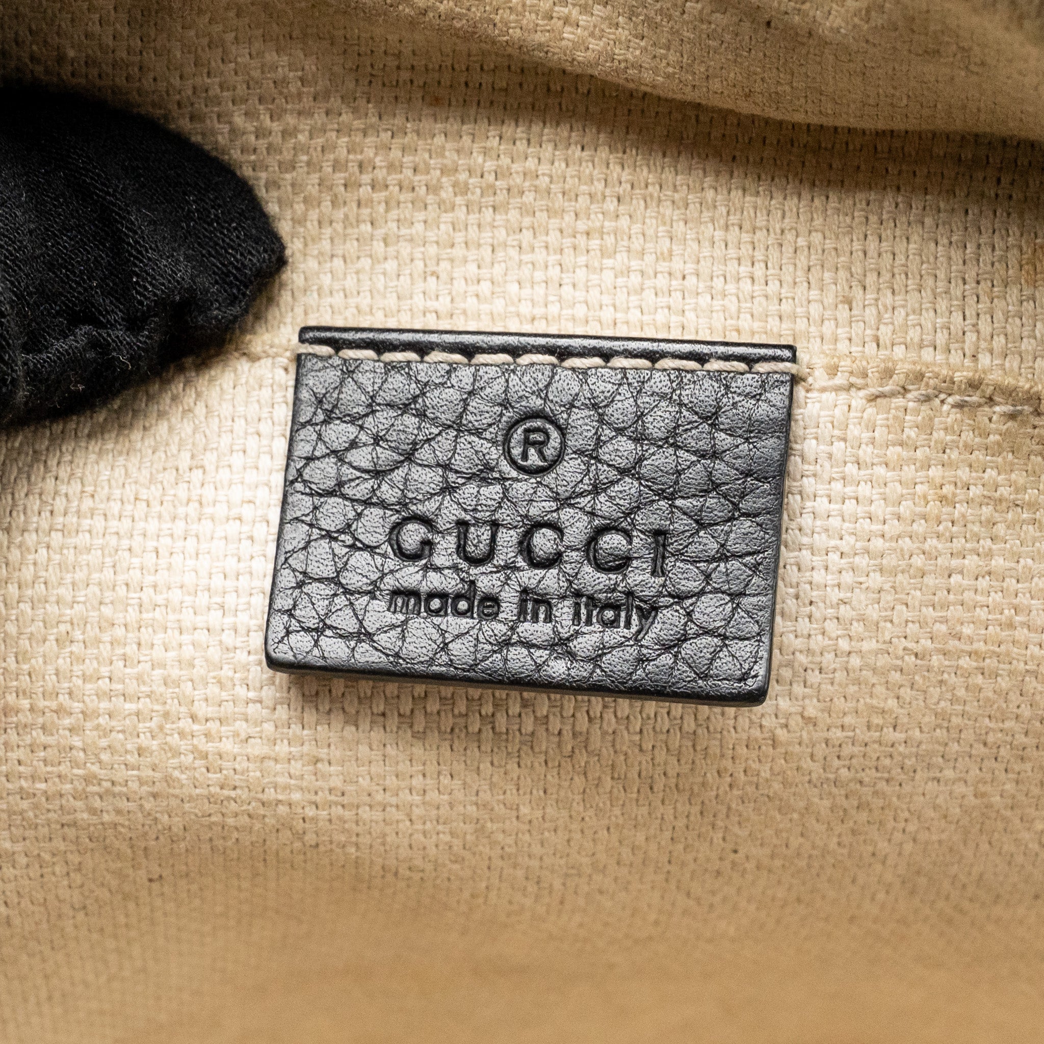 GUCCI SOHO DISCO CAMERA CROSSBODY BAG CALFSKIN BLACK LGHW
