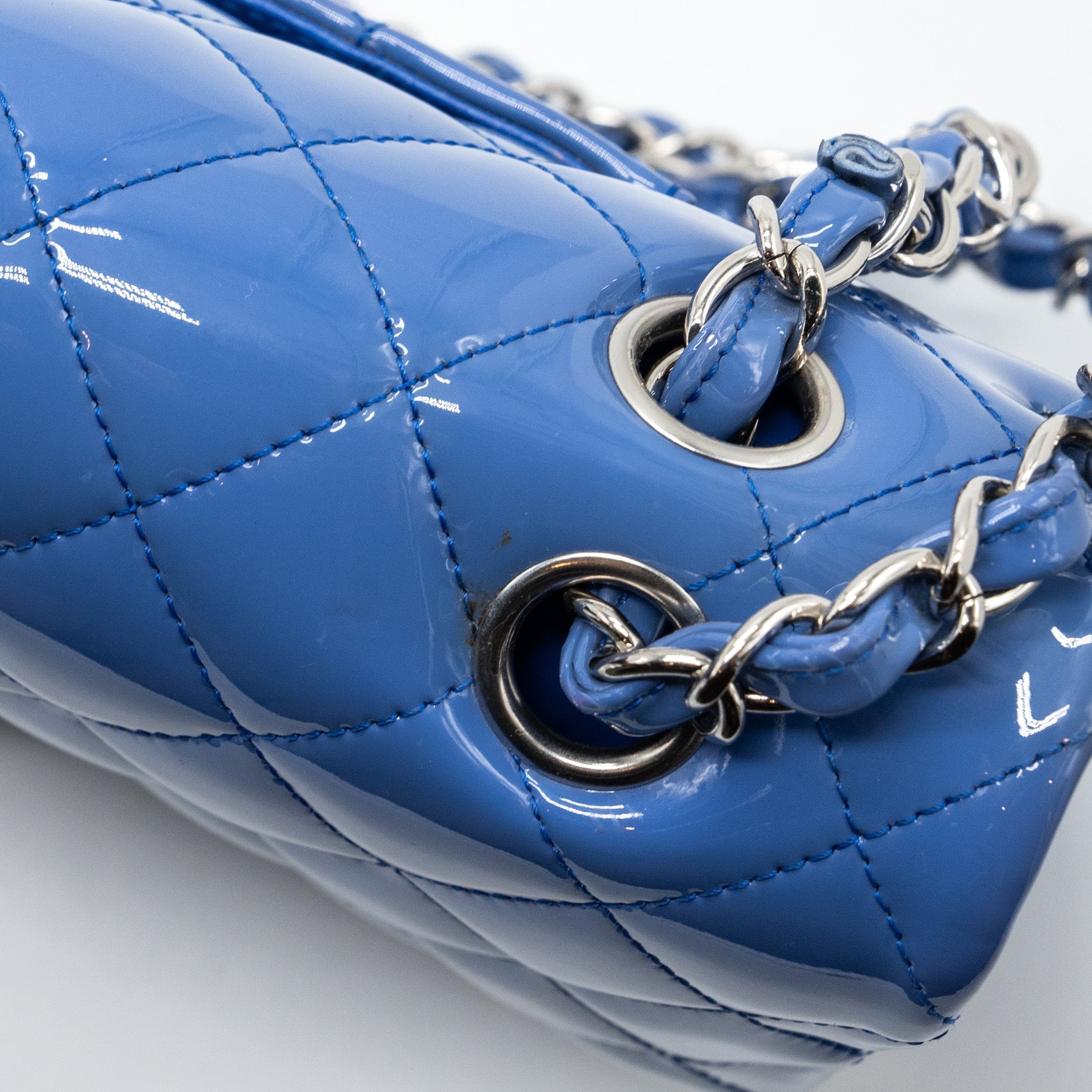 CHANEL MEDIUM CLASSIC DOUBLE FLAP BAG PATENT LIGHT BLUE SHW