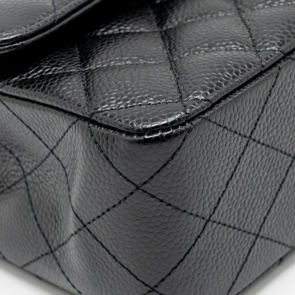 CHANEL MEDIUM CLASSIC DOUBLE FLAP BAG CAVIAR BLACK LGHW