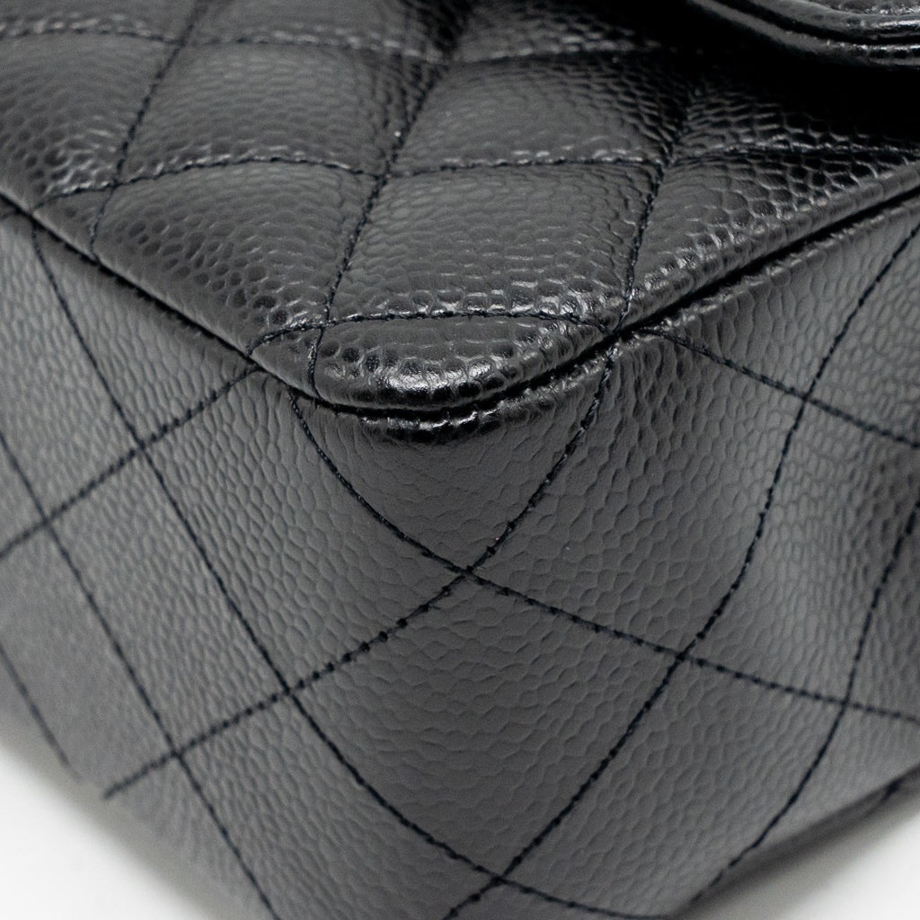 CHANEL MEDIUM CLASSIC DOUBLE FLAP BAG CAVIAR BLACK LGHW