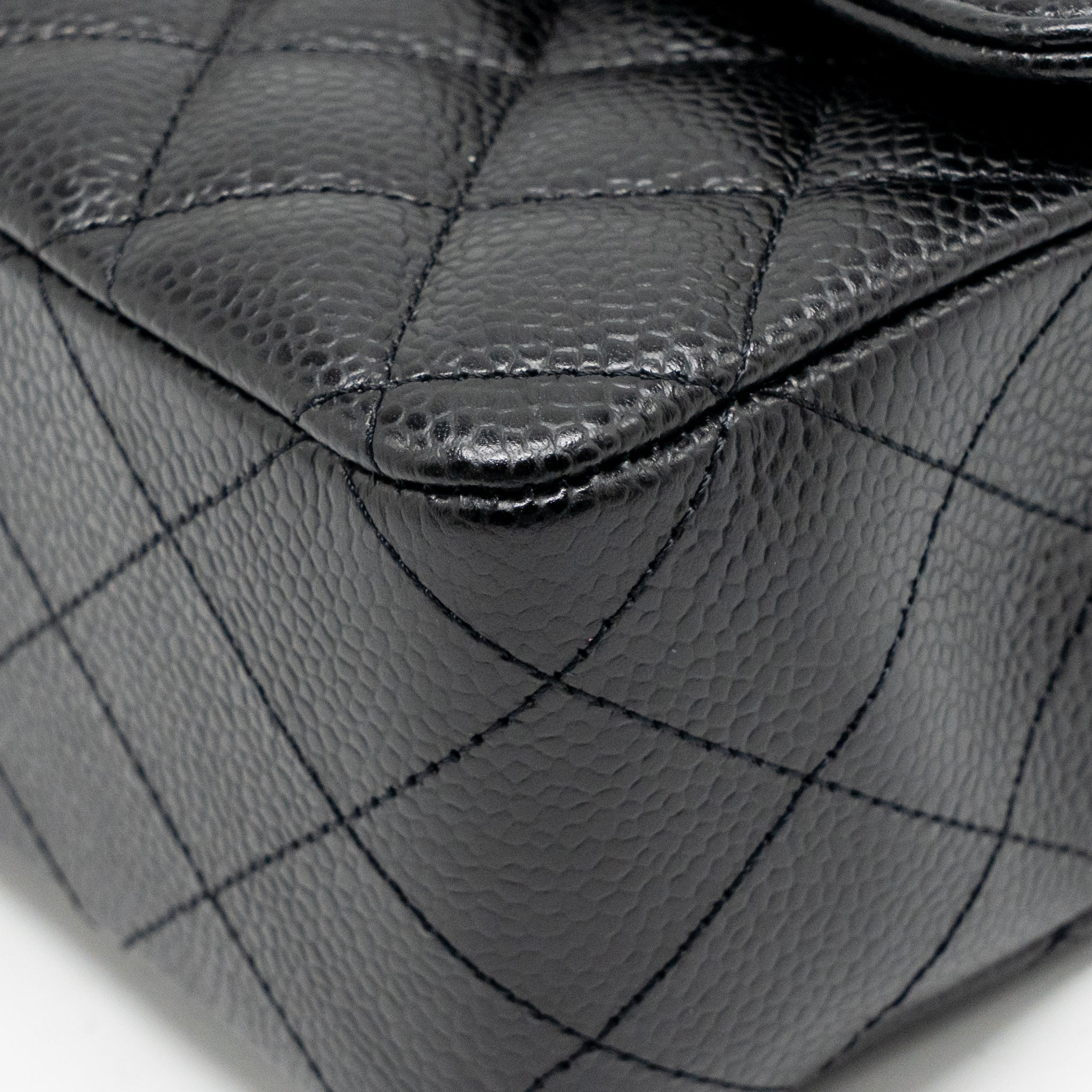 CHANEL MEDIUM CLASSIC DOUBLE FLAP BAG CAVIAR BLACK LGHW