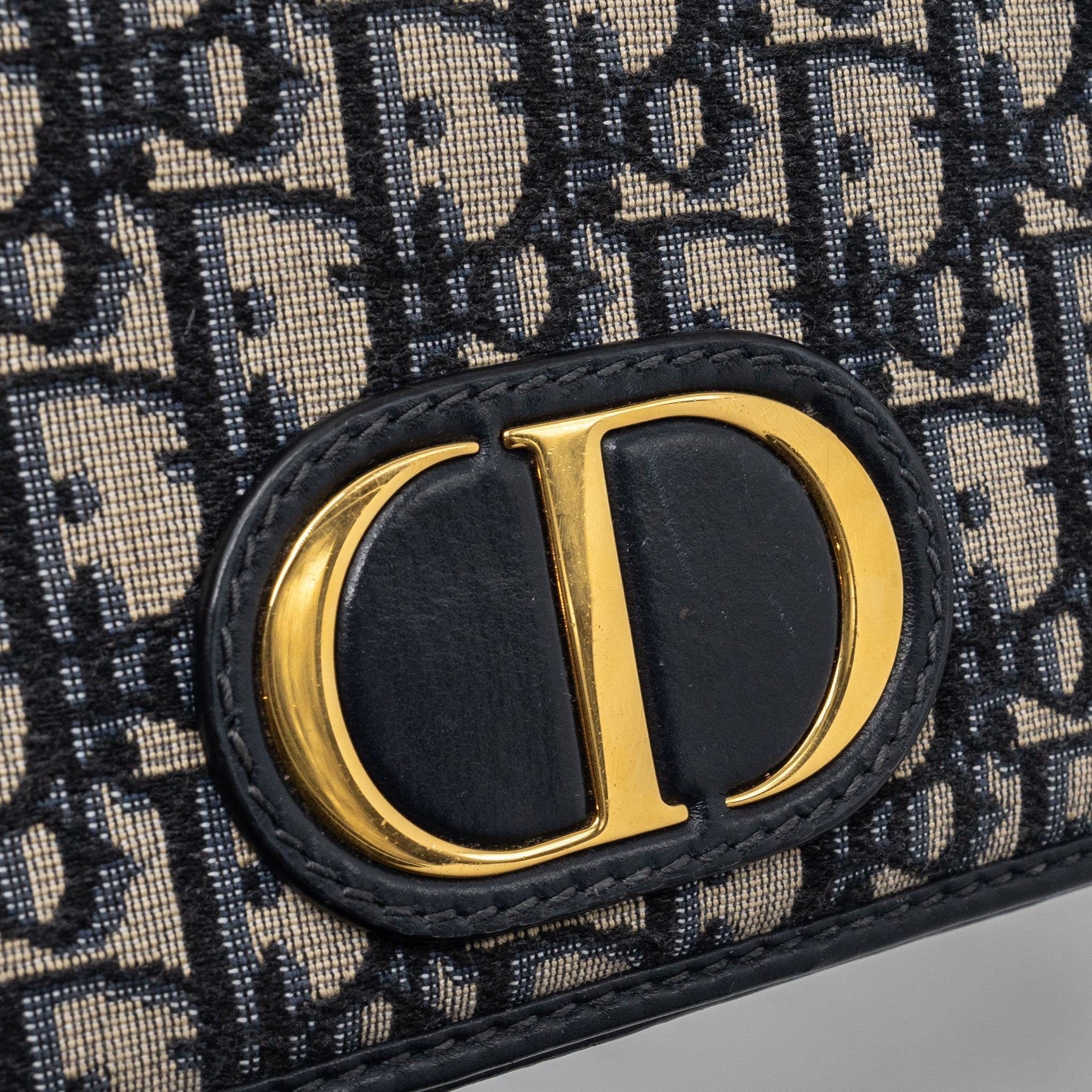 DIOR 2-IN-1 30 MONTAIGNE POUCH DIOR OBLIQUE JACQUARD BLUE GHW