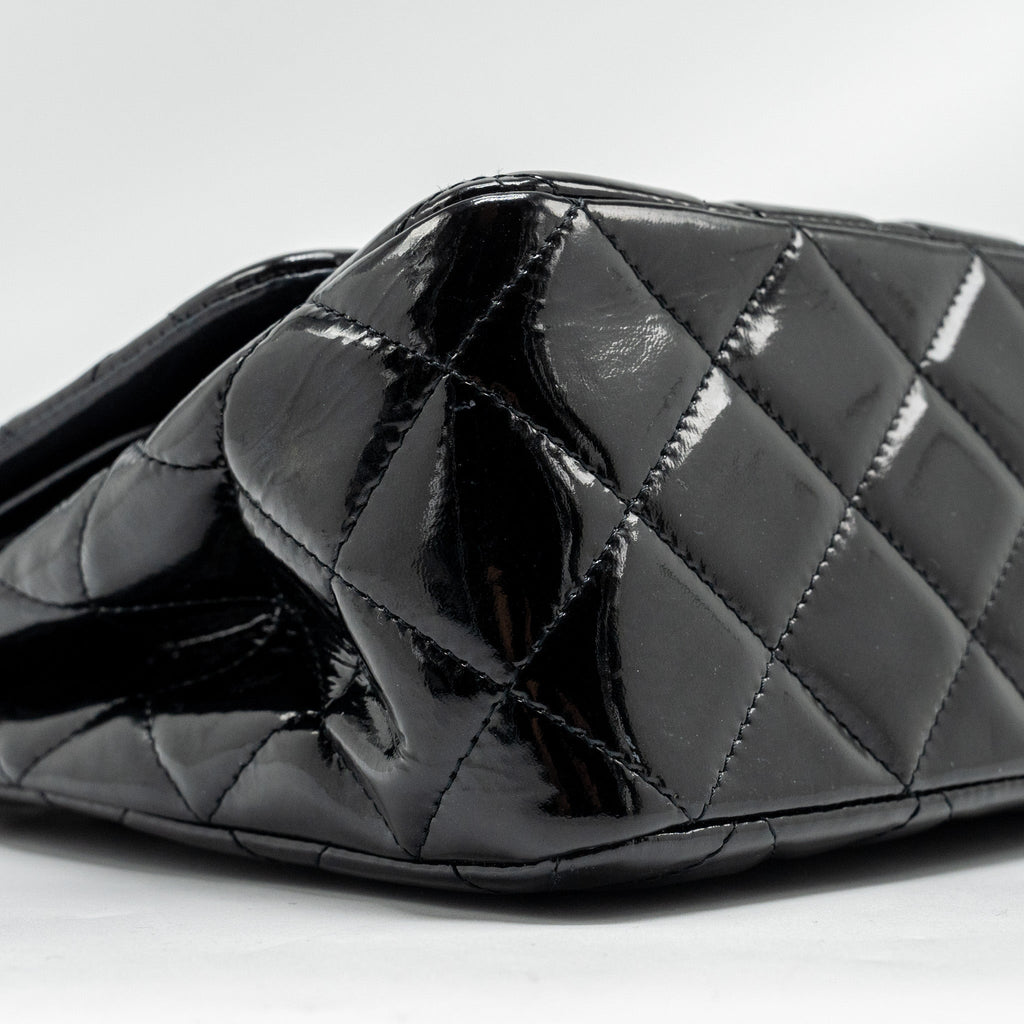 CHANEL JUMBO CLASSIC DOUBLE FLAP BAG PATENT BLACK SHW