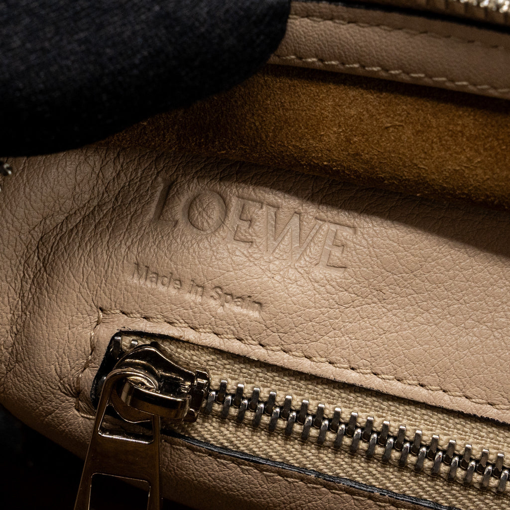LOEWE AMAZONA 28 NAPPA LEATHER ASH SHW