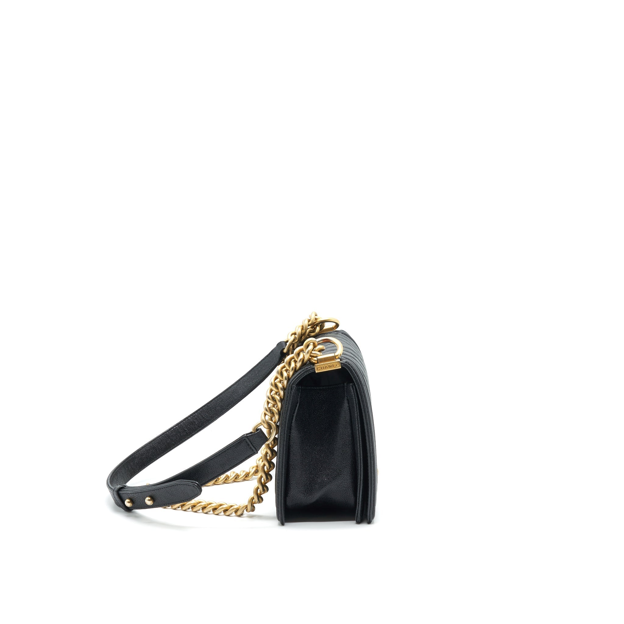CHANEL CHEVRON MEDIUM BOY CHANEL HANDBAG CAVIAR BLACK GHW