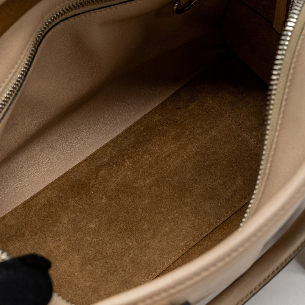LOEWE AMAZONA 28 NAPPA LEATHER ASH SHW