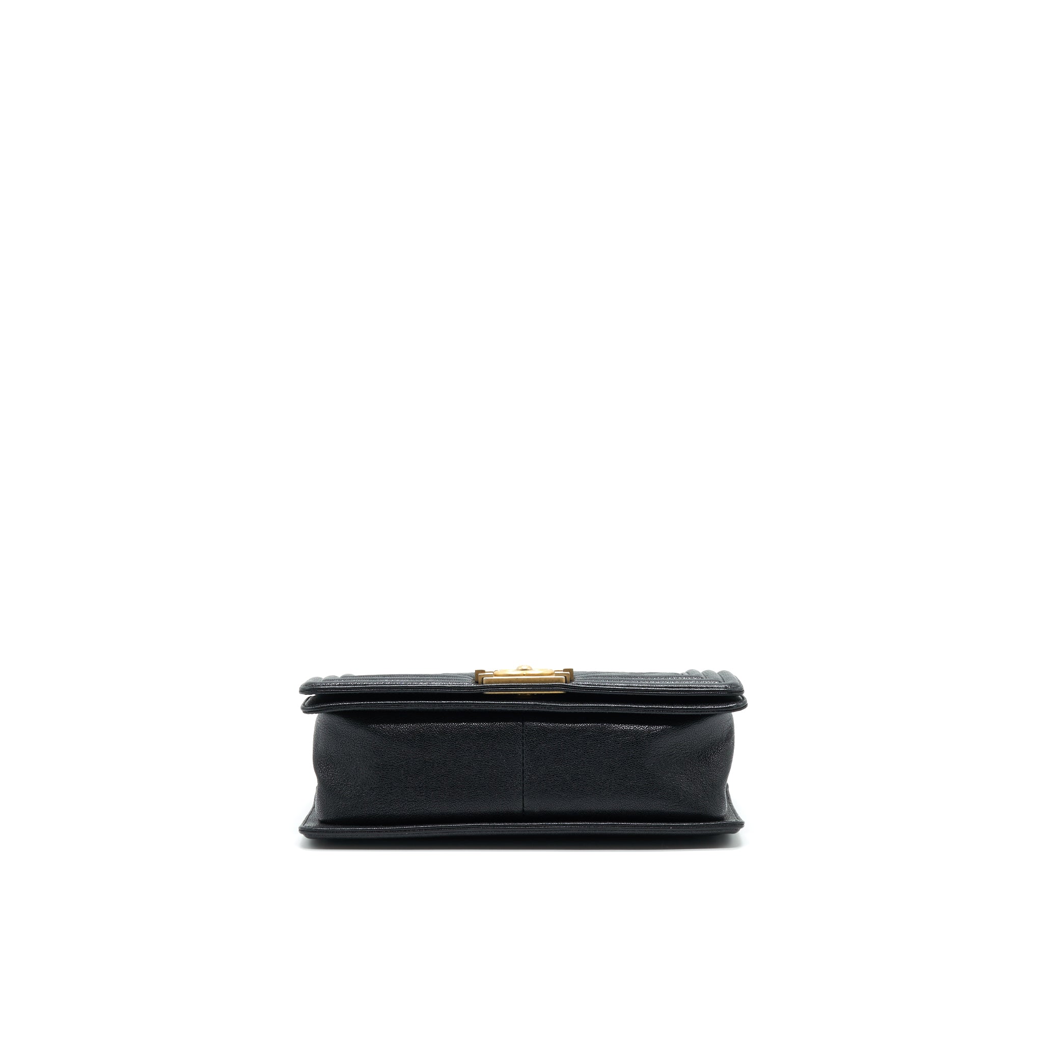 CHANEL CHEVRON MEDIUM BOY CHANEL HANDBAG CAVIAR BLACK GHW