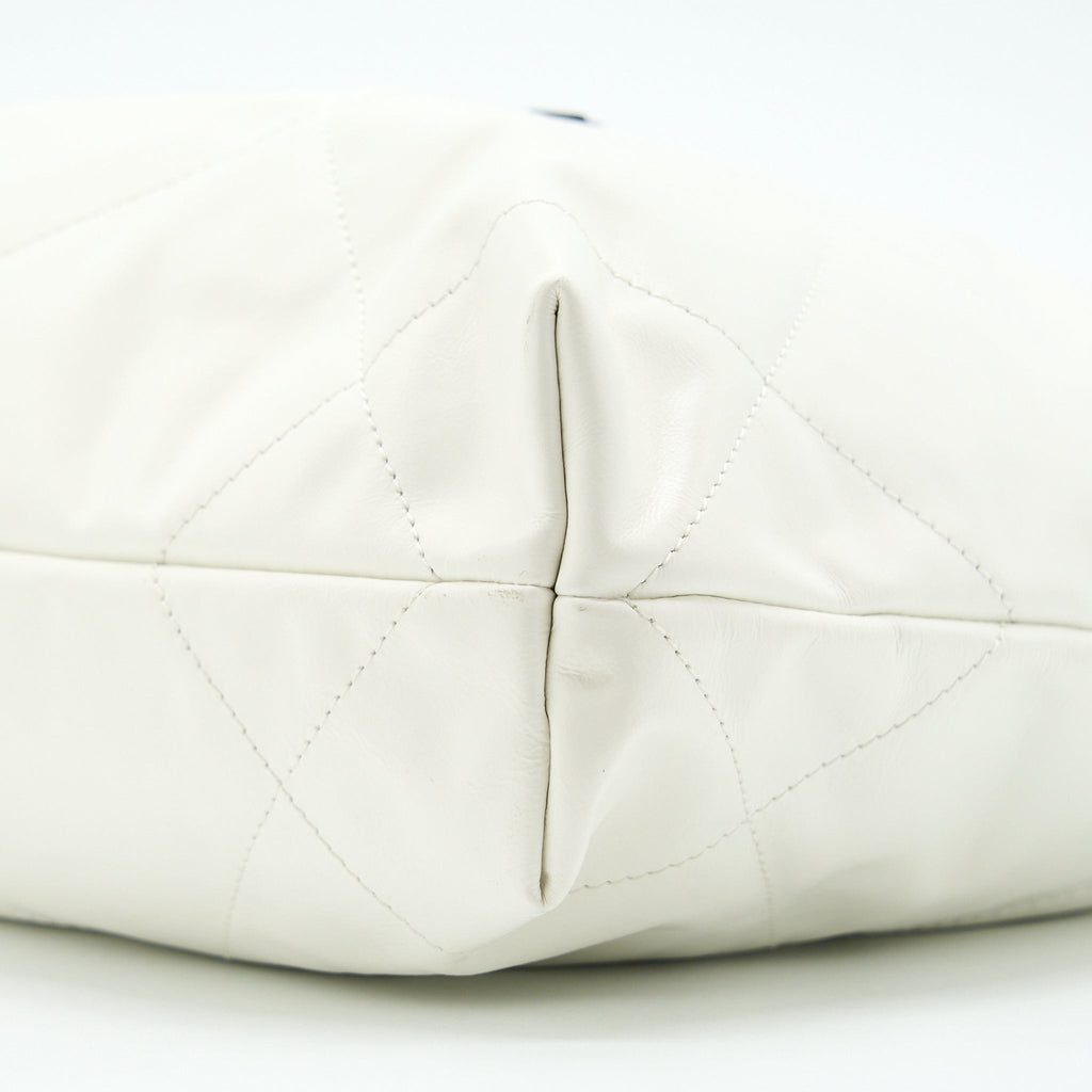 CHANEL SMALL 22 BAG SHINY CALFSKIN WHITE GHW (MICROCHIP)