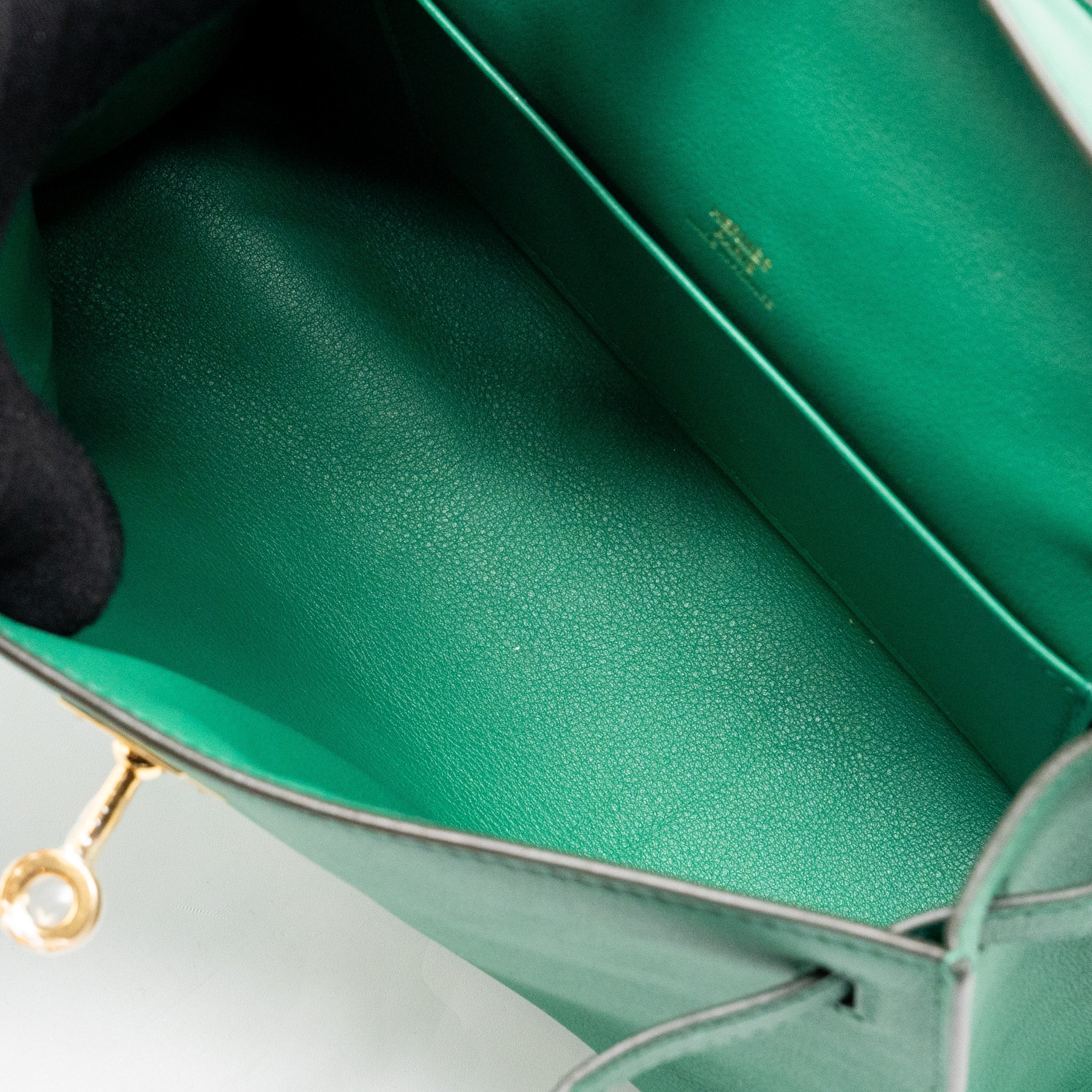 HERMES KELLY POCHETTE SWIFT VERT VERTIGO GHW