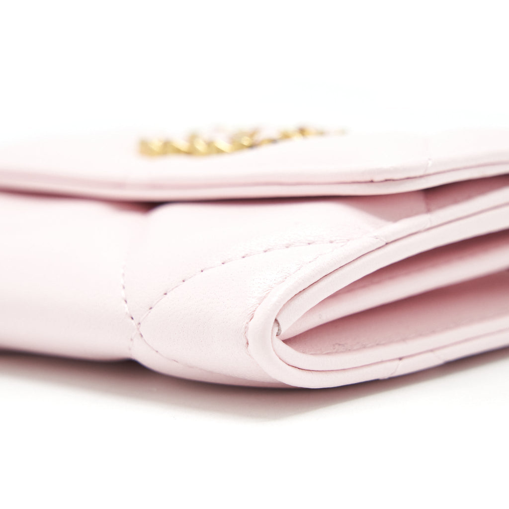 CHANEL 19 FLAP CARDHOLDER LAMBSKIN LIGHT PINK GHW
