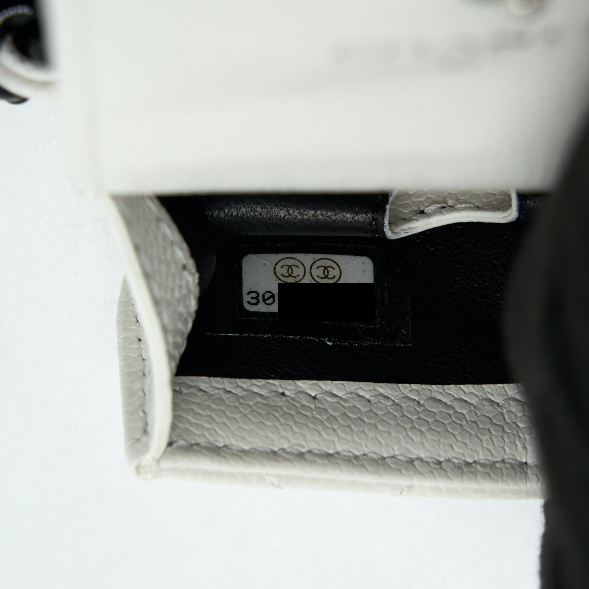 CHANEL AIRPODS CASE CHAIN BELT WHITE / BLACK HARDWARE
