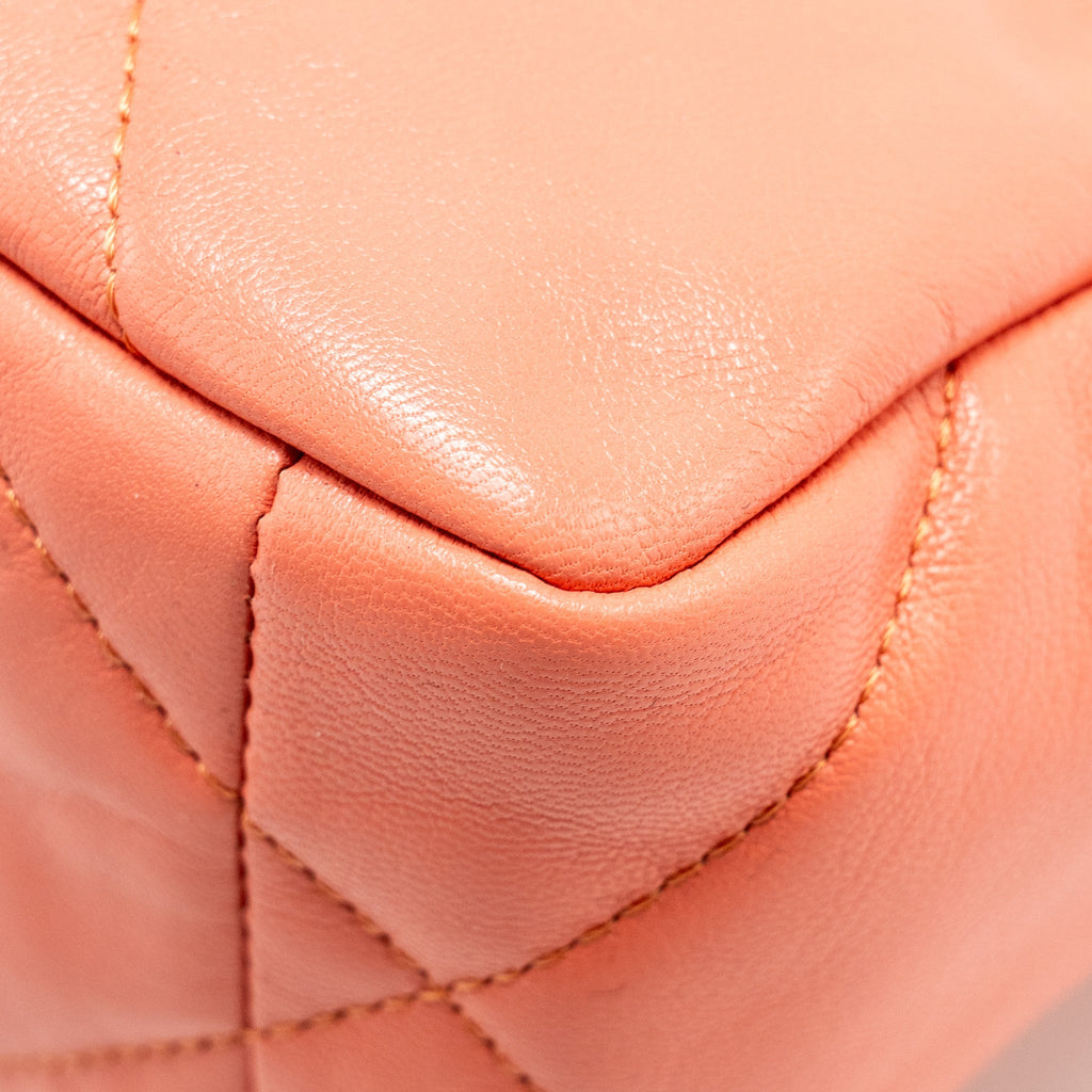 CHANEL SMALL 19 BAG SHINY GOATSKIN CORAL MULTICOLOUR HARDWARE
