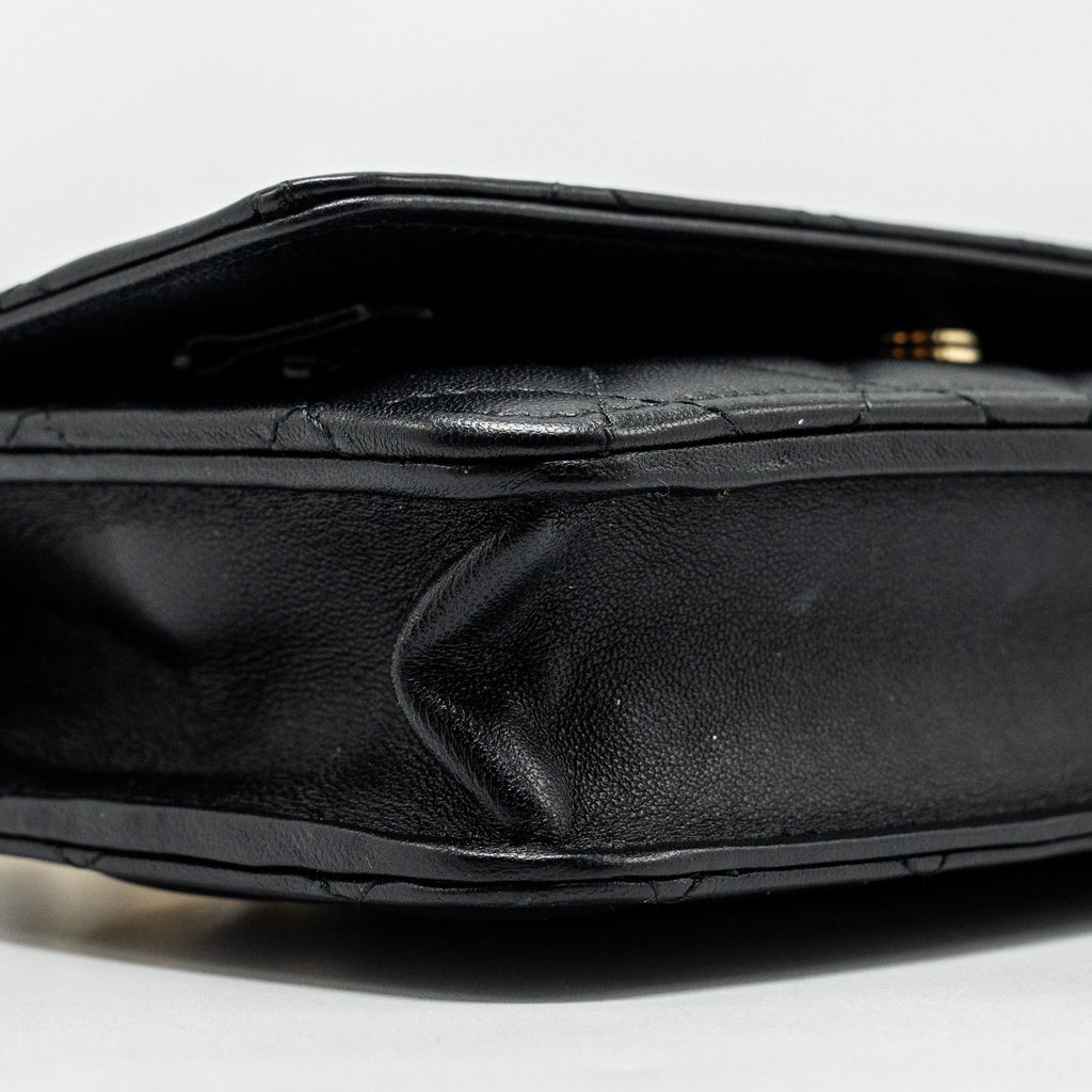 CHANEL PEARL CHAIN WALLET ON CHAIN LAMBSKIN BLACK LGHW(MICROCHIP)
