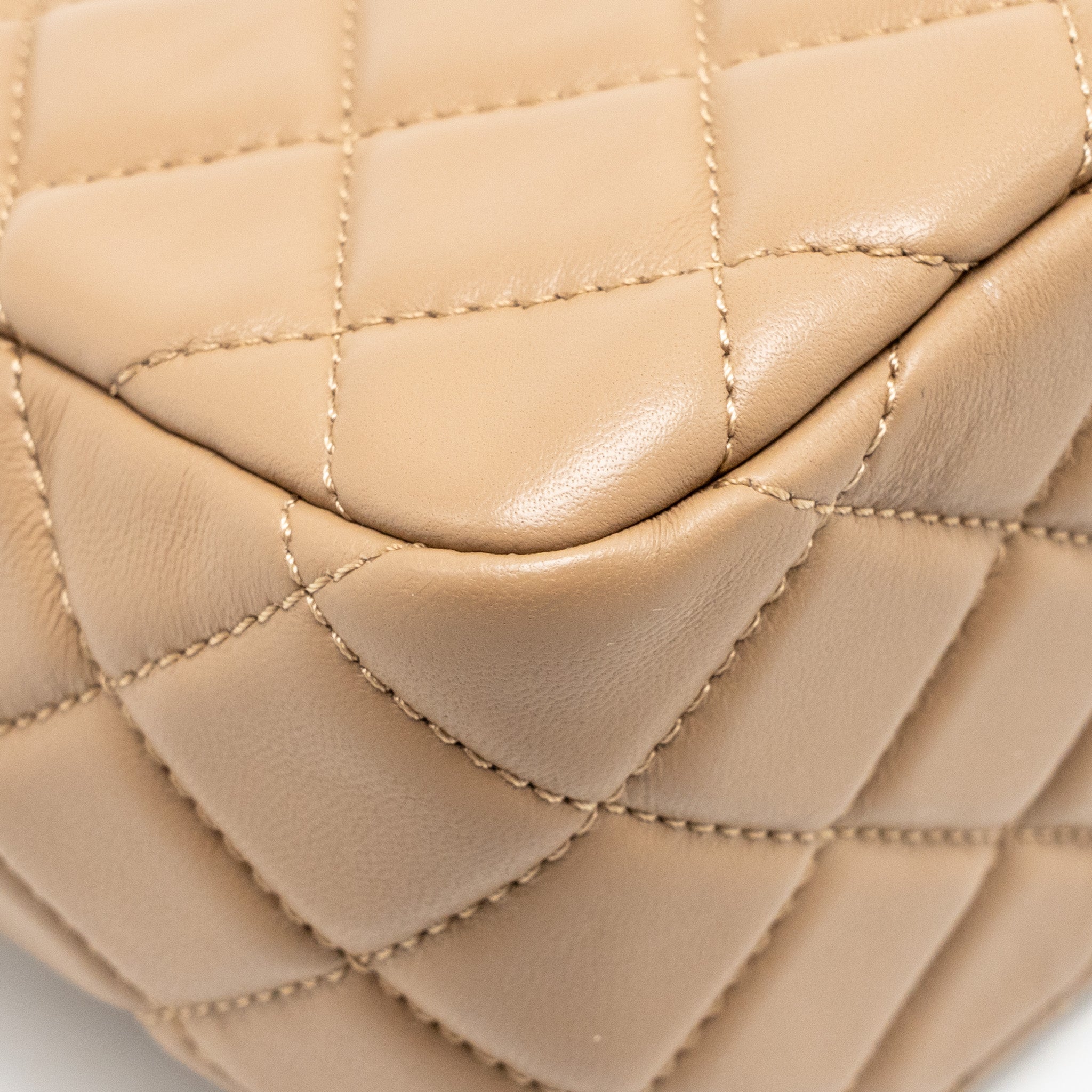 CHANEL PEARL CRUSH HOBO BAG LAMBSKIN BEIGE GHW (MICROCHIP)