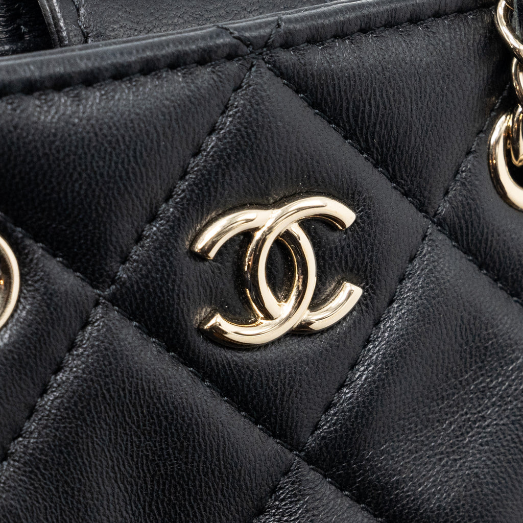 CHANEL QUILTED SUPER MINI TOTE WITH CHAIN LAMBSKIN BLACK LGHW