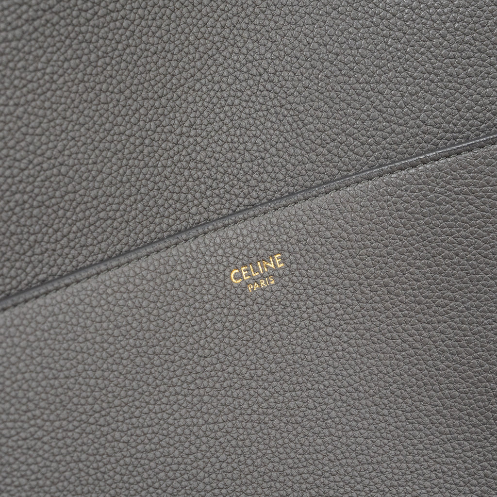 CELINE SANGLE BUCKET GRAINED CALFSKIN GREY GHW