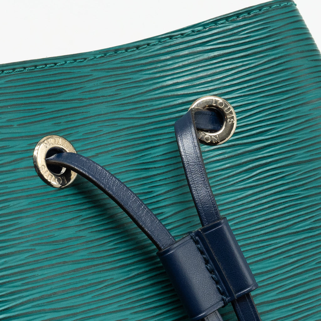 LOUIS VUITTON NEONOE BB EPI MULTICOLOR GREEN / BLUE SHW