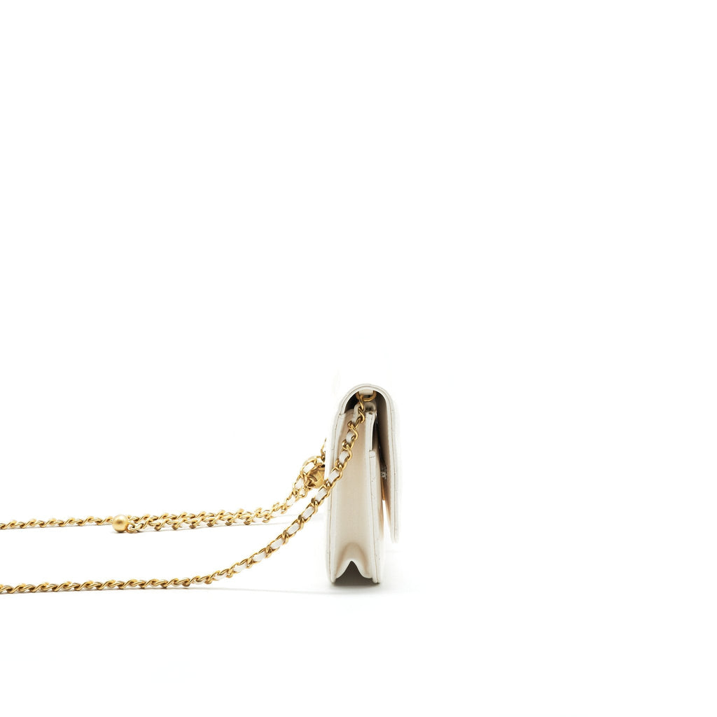 CHANEL PEARL CRUSH WALLET ON CHAIN WHITE GHW