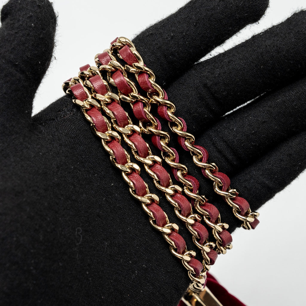 CHANEL 22B MINI CLUTCH VELVET RED GHW (MICROCHIP)