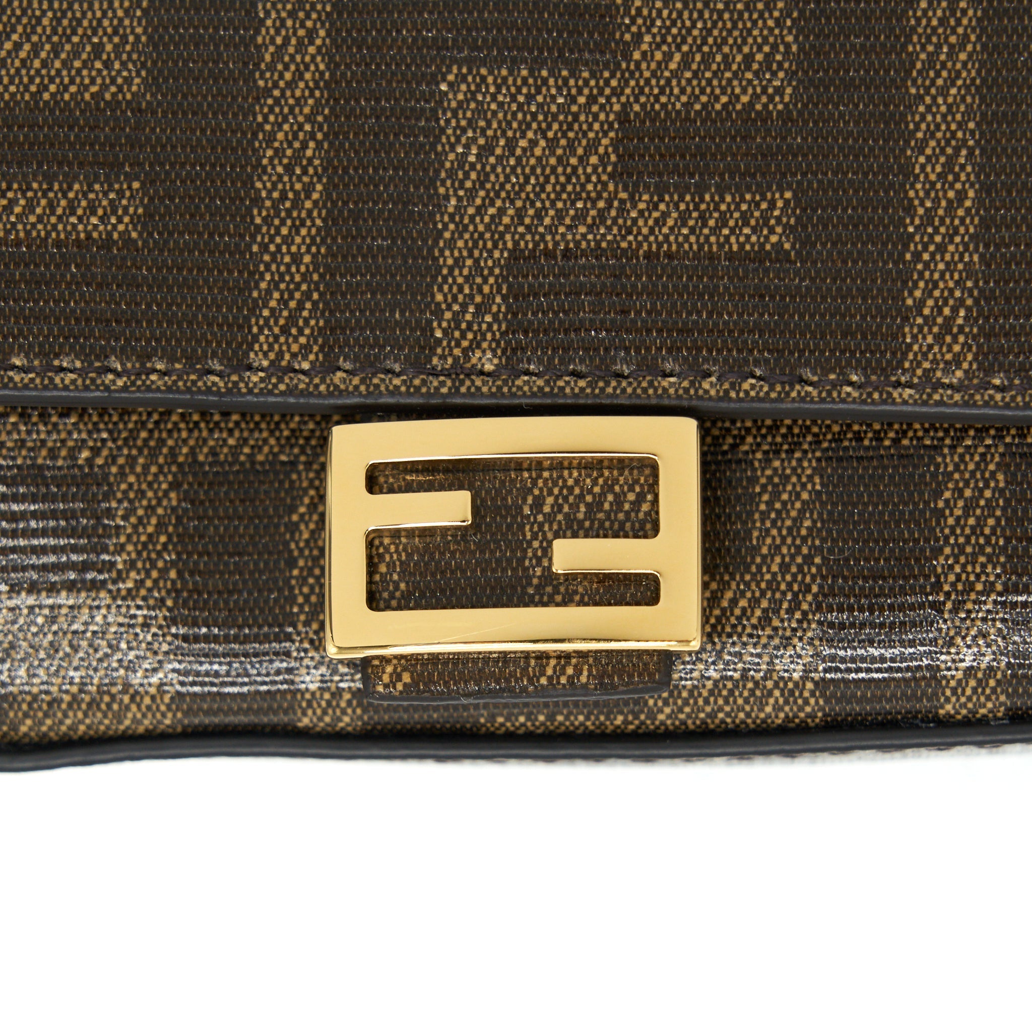 FENDI MINI CROSSBODY POUCHE WITH CHAIN